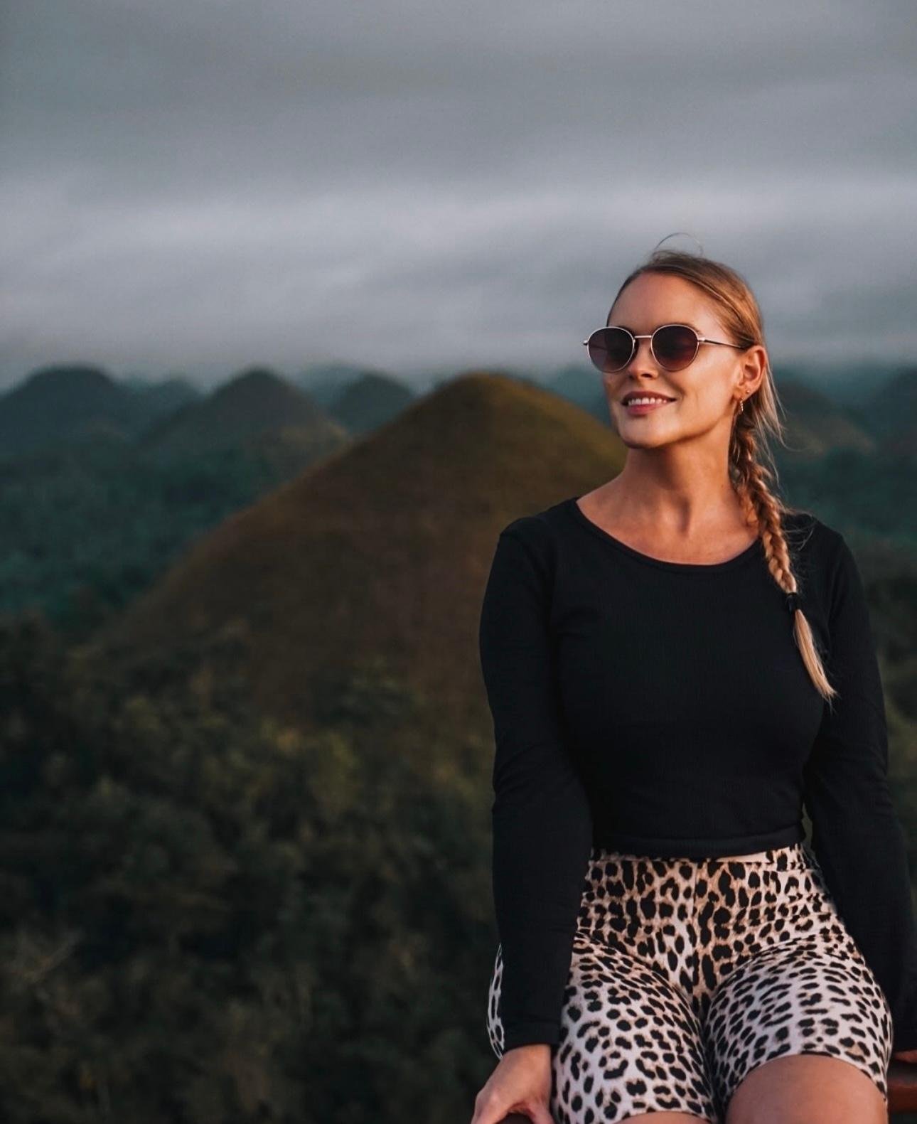 Bohol Countryside Day Tour from Cebu – Chocolate Hills, Tarsiers & Loboc River