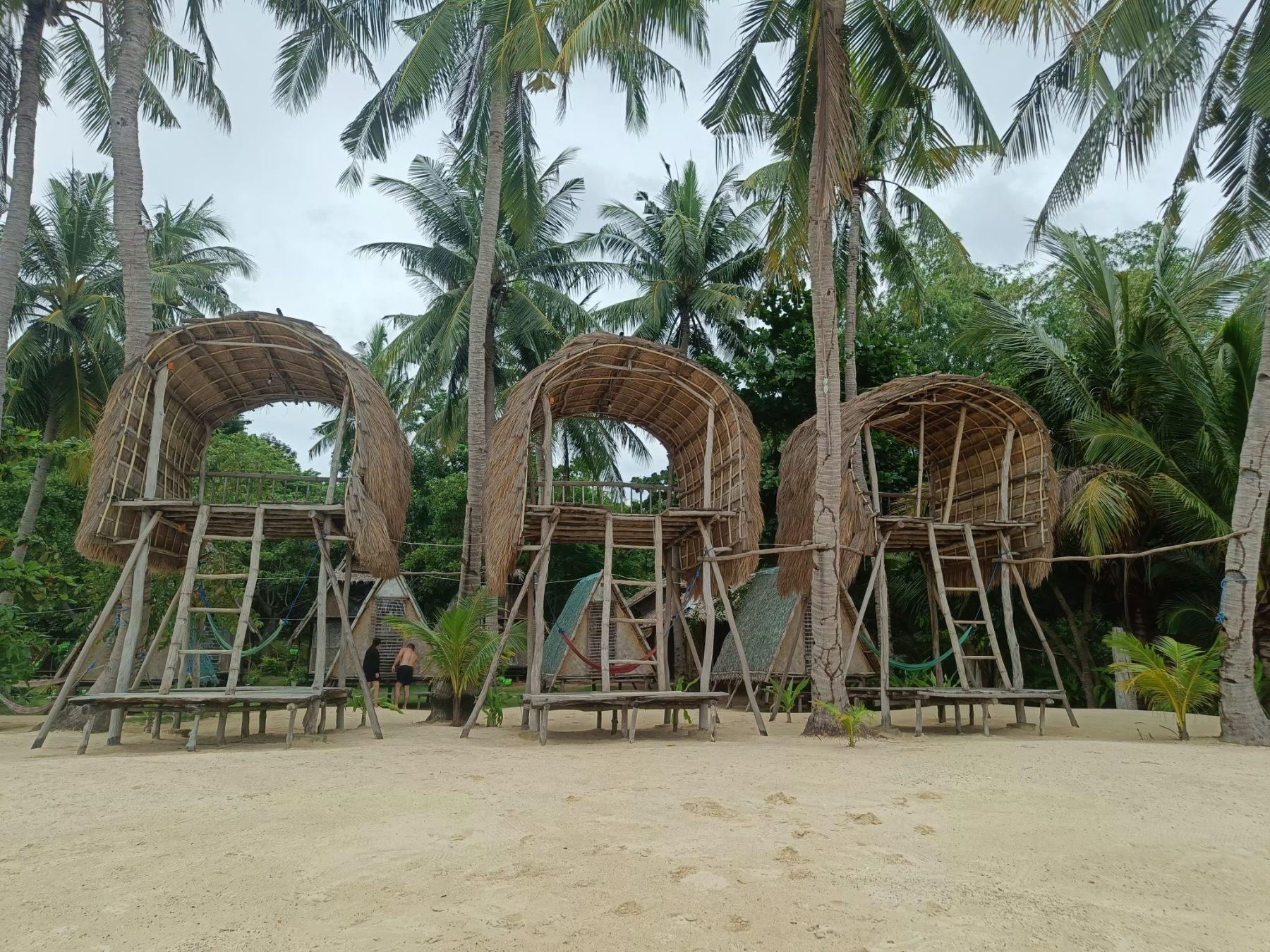 Coron Town: Island Hopping & Pristine Beaches Day Trip with Lunch