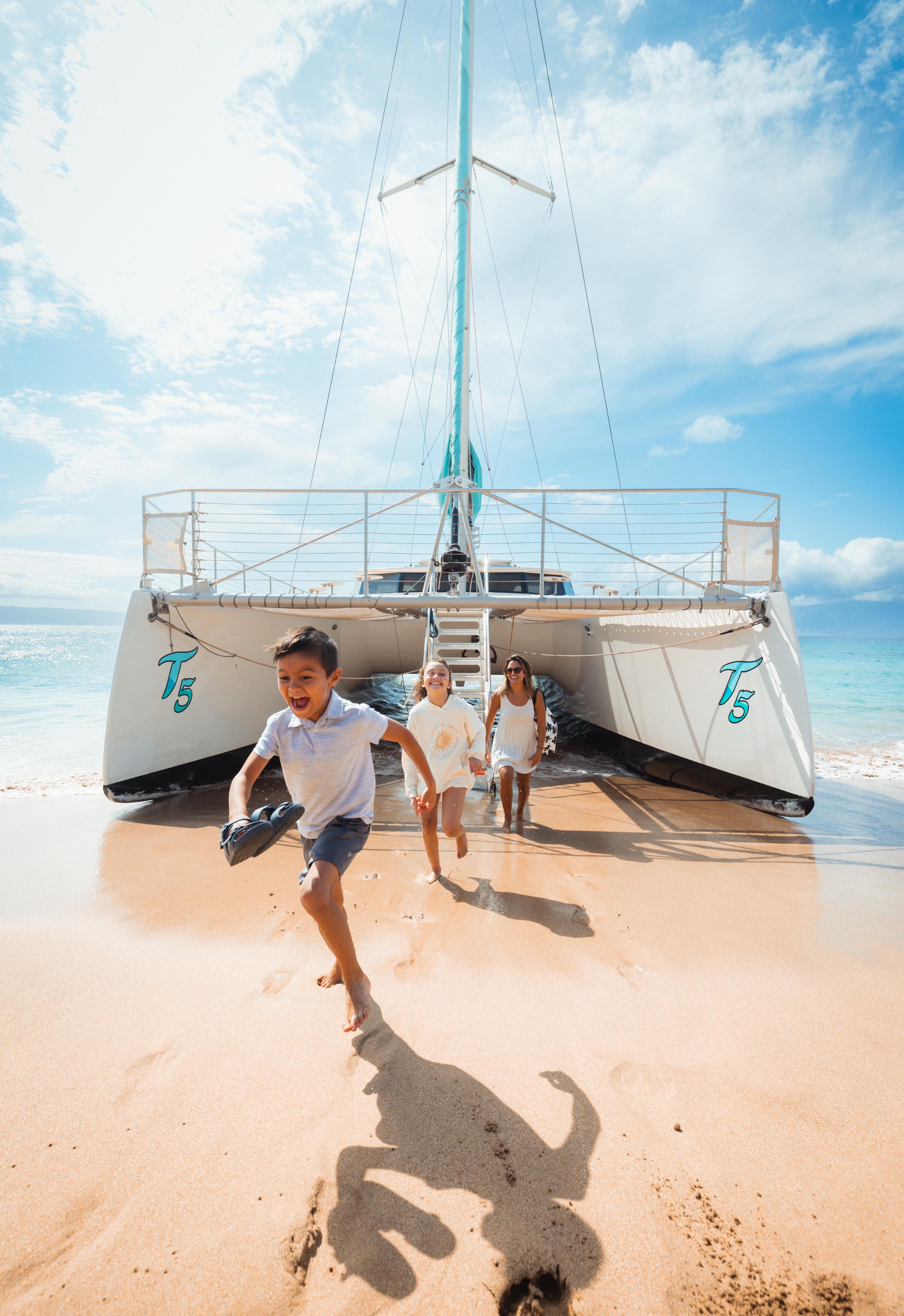 Kaanapali Beach Catamaran Snorkel Adventure with BBQ & Open Bar