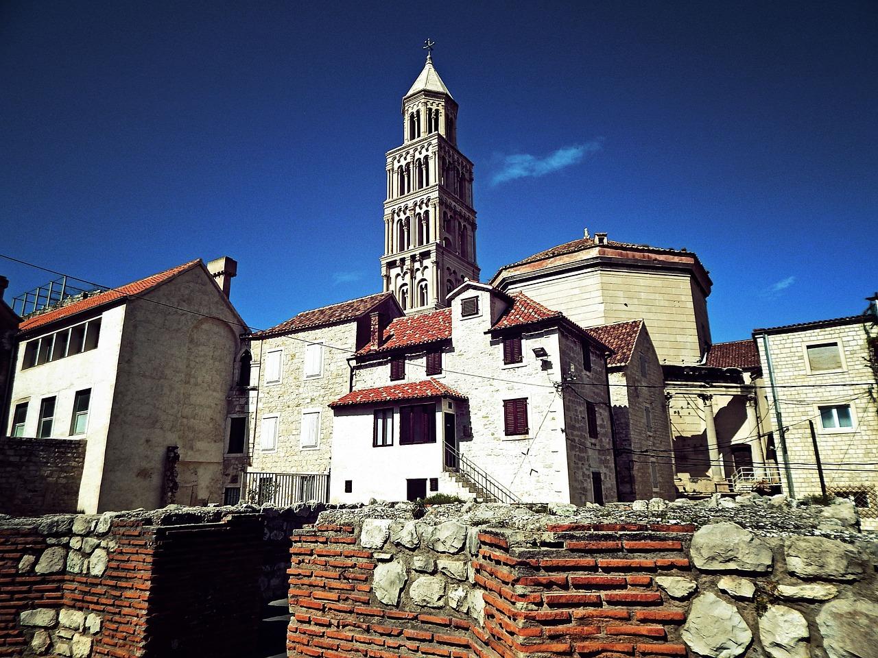 Split: Small-Group Walking Tour of Diocletian’s Palace