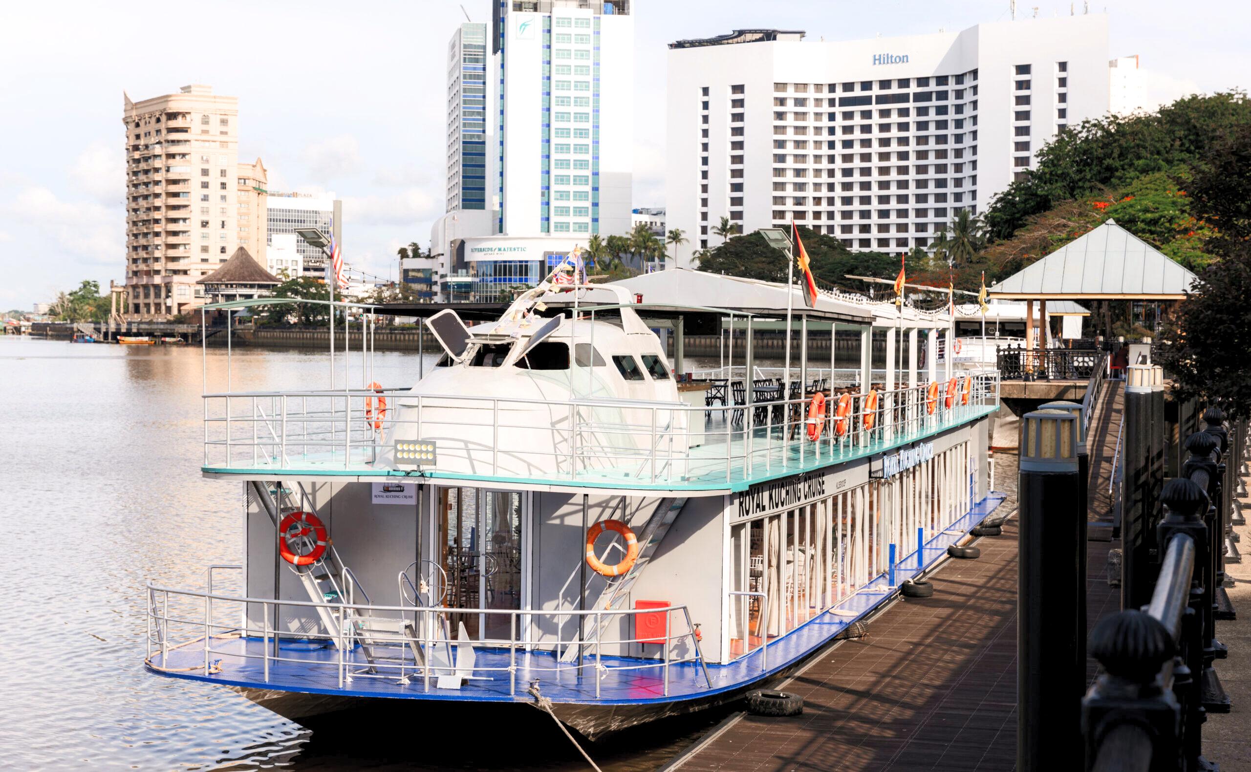 Royal Kuching River Cruise with Sunset & Cultural Show