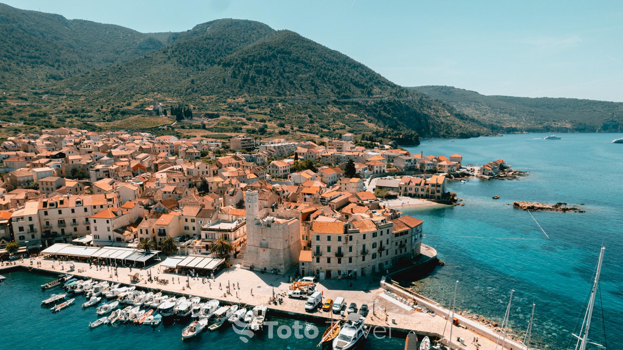 Split: 5 Islands Speedboat Adventure & Blue Cave