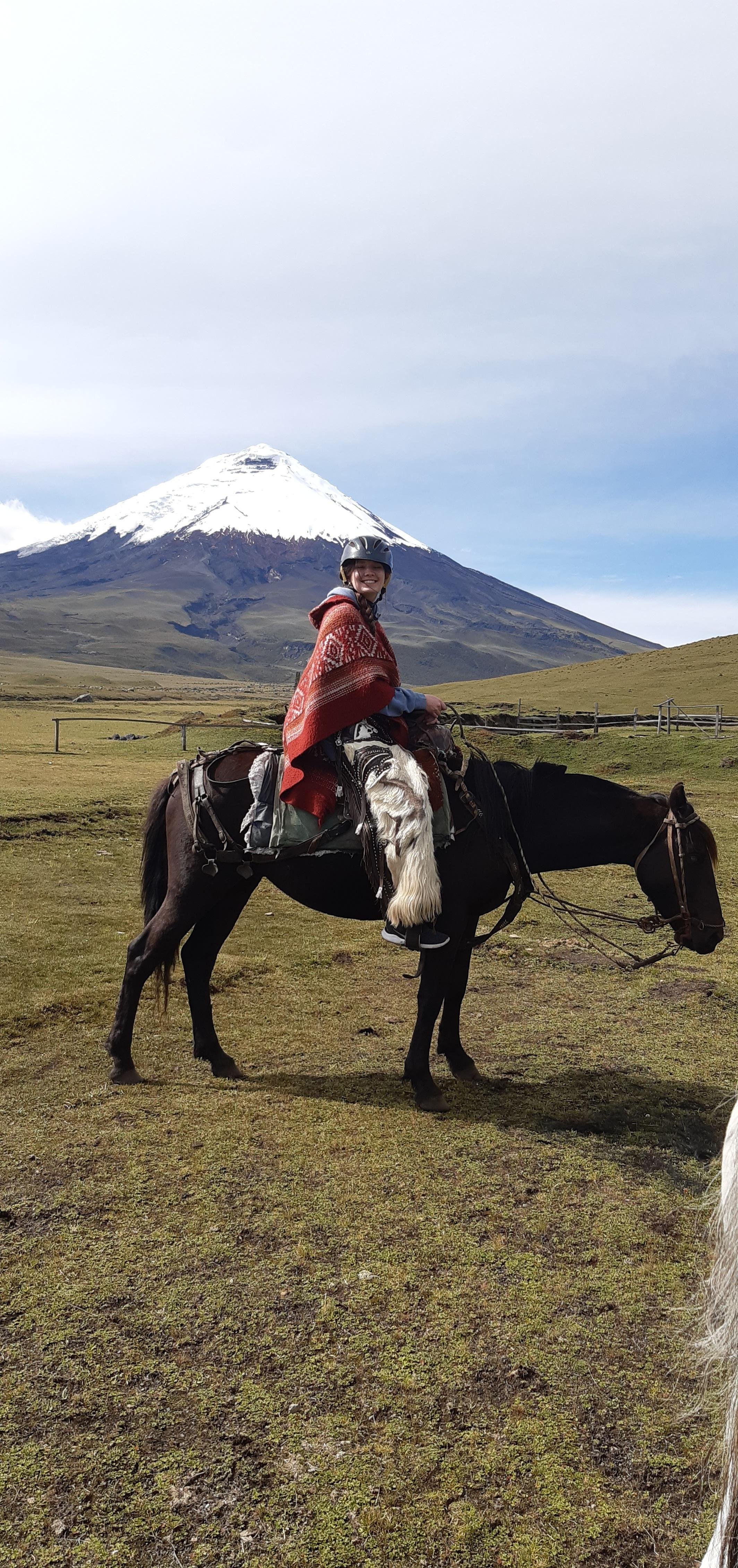 Cotopaxi Volcano: Full-Day Horseback Ride & Hike