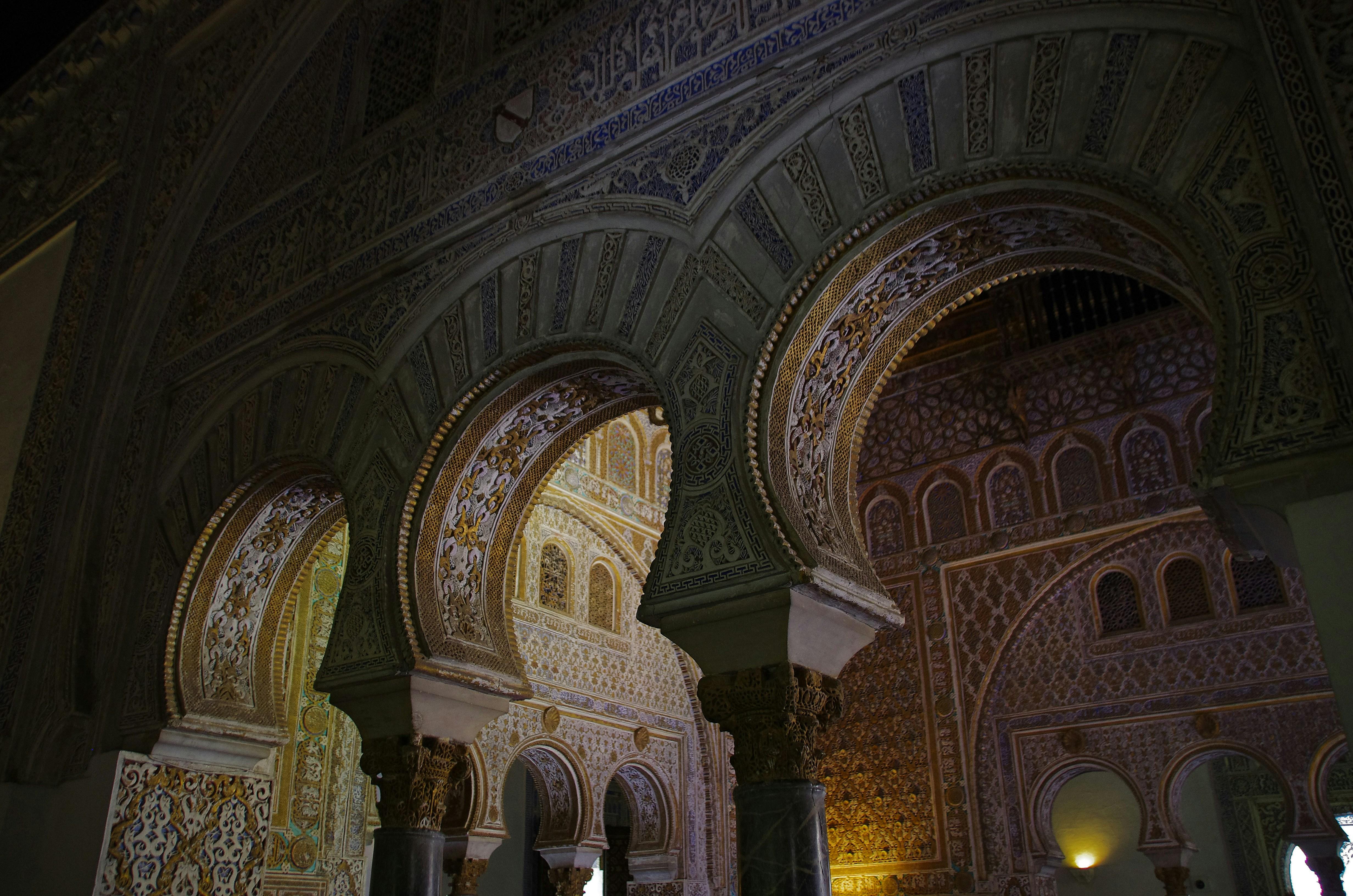 Seville: Royal Alcázar Small-Group Premium Tour