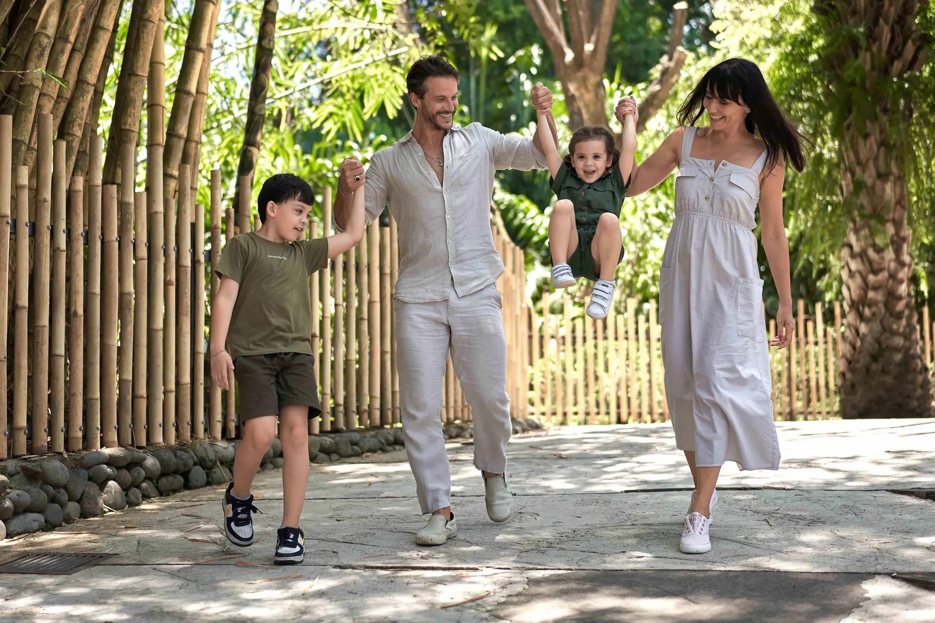 Bali Zoo Half-Day Adventure with Lunch & Transport