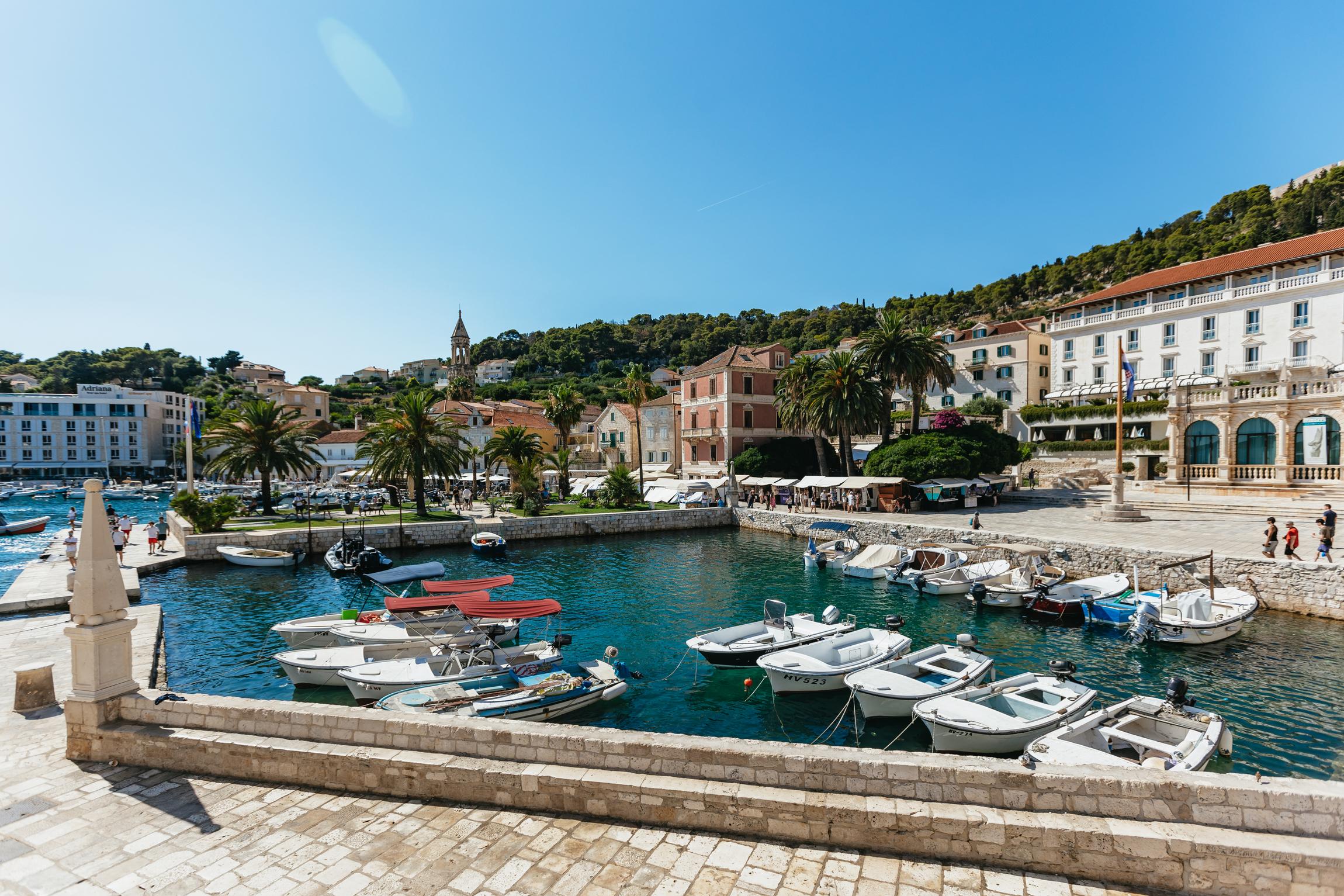 5-Island Speedboat Adventure: Blue Cave & Hvar from Split/Trogir