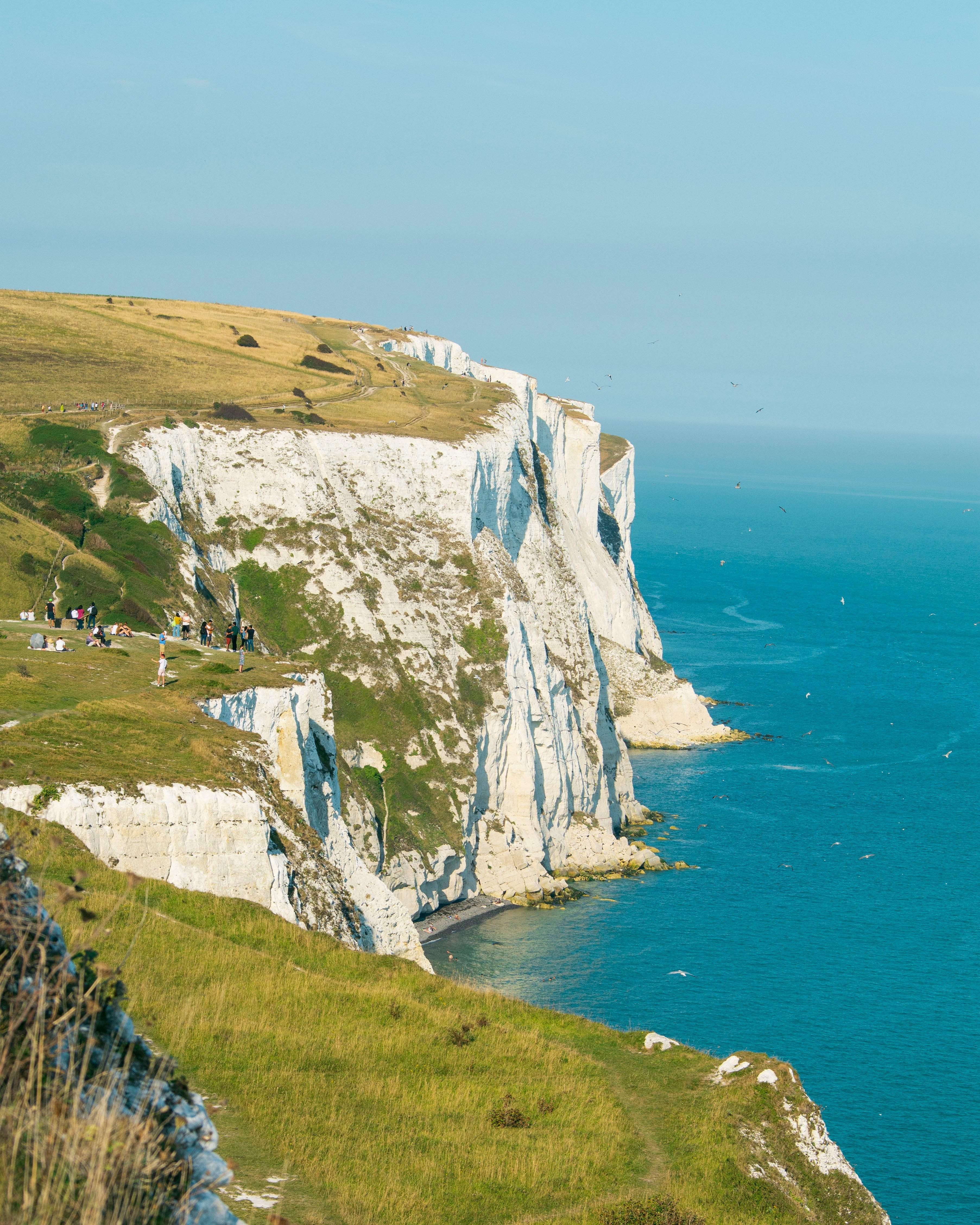 Canterbury & White Cliffs of Dover Day Trip from London (Italian Guide)