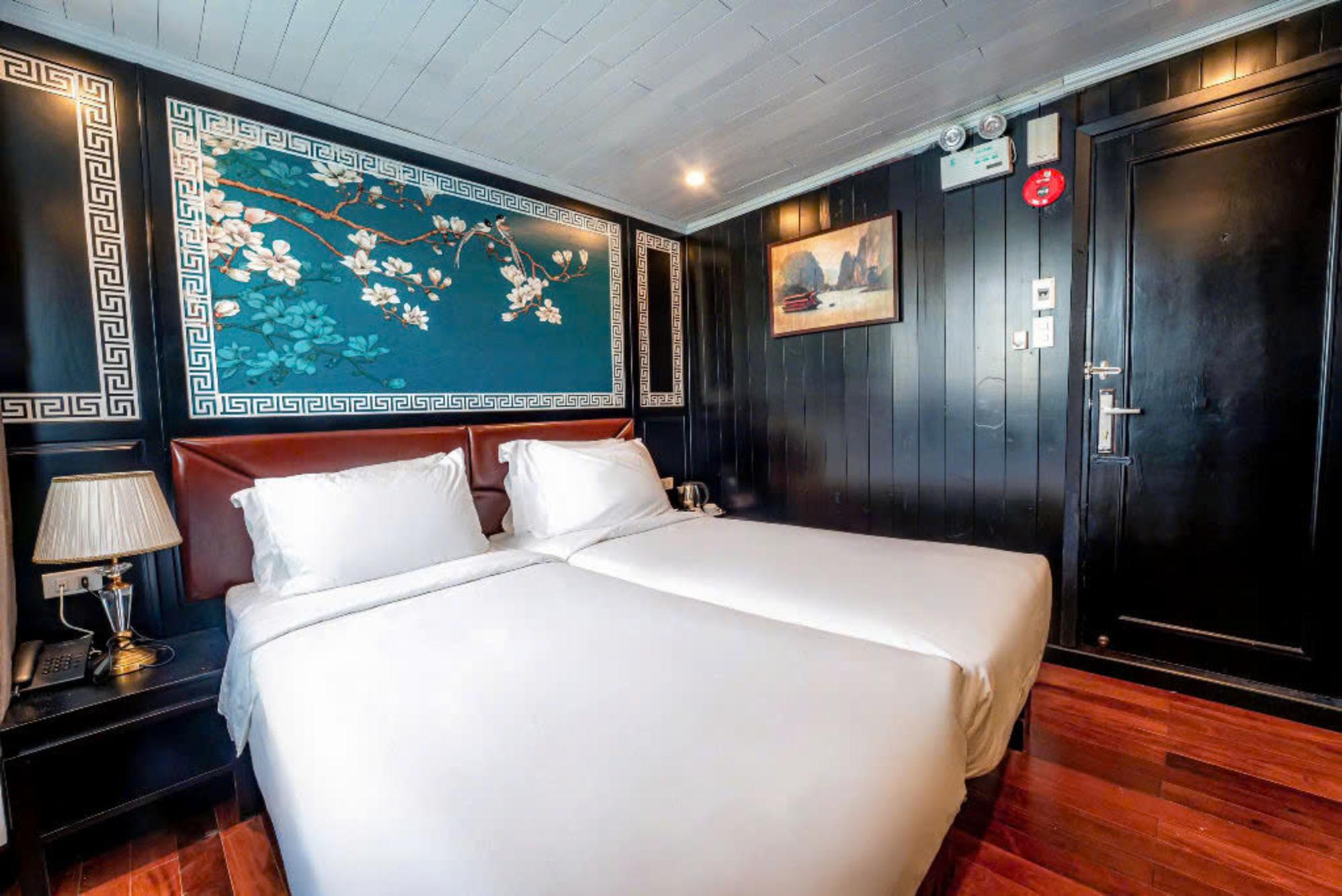 2-Day 1-Night Cruise:Visit Bai Tu Long Bay_ Less Touristic