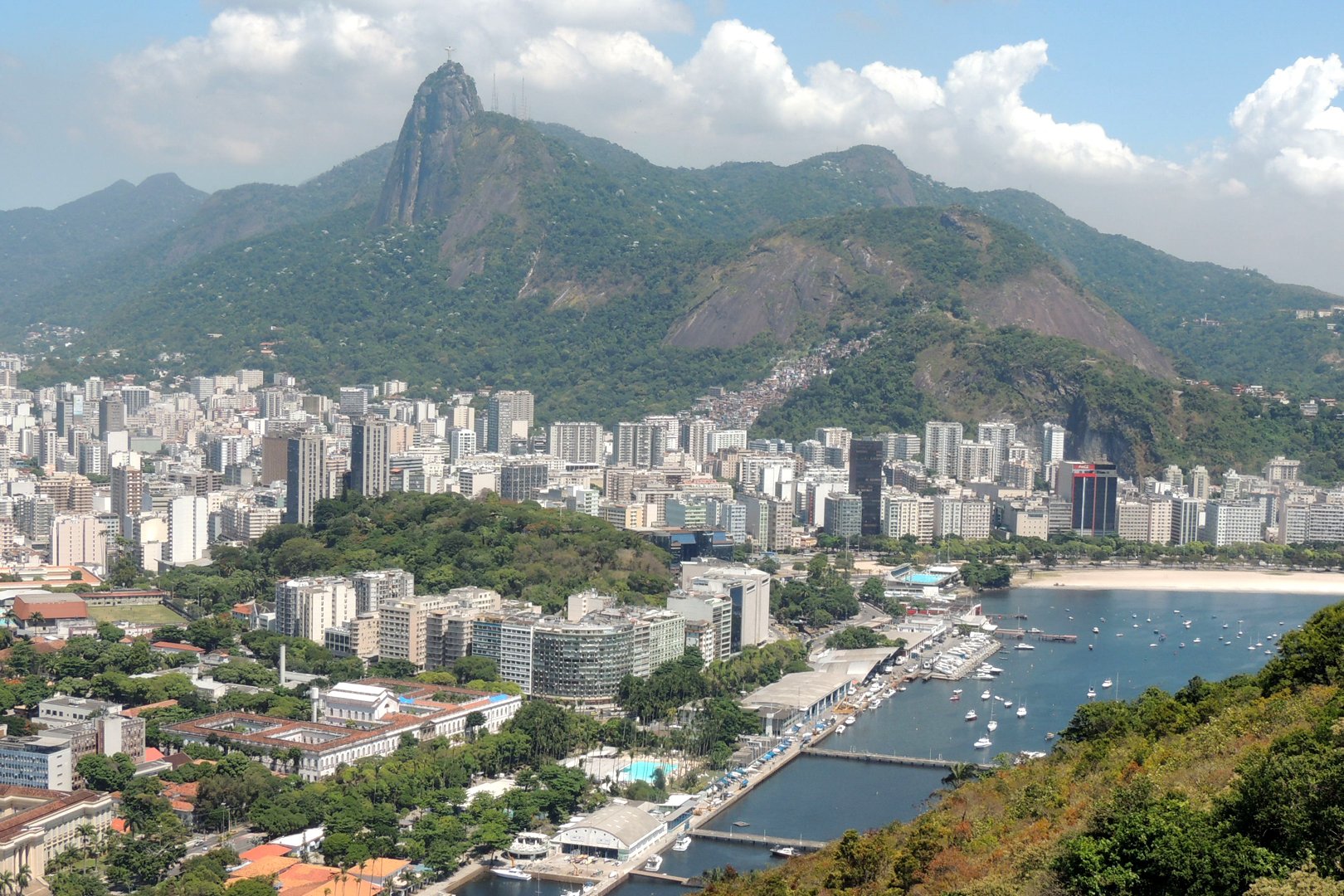 Rio de Janeiro Essentials: Christ the Redeemer, Sugarloaf & Maracanã
