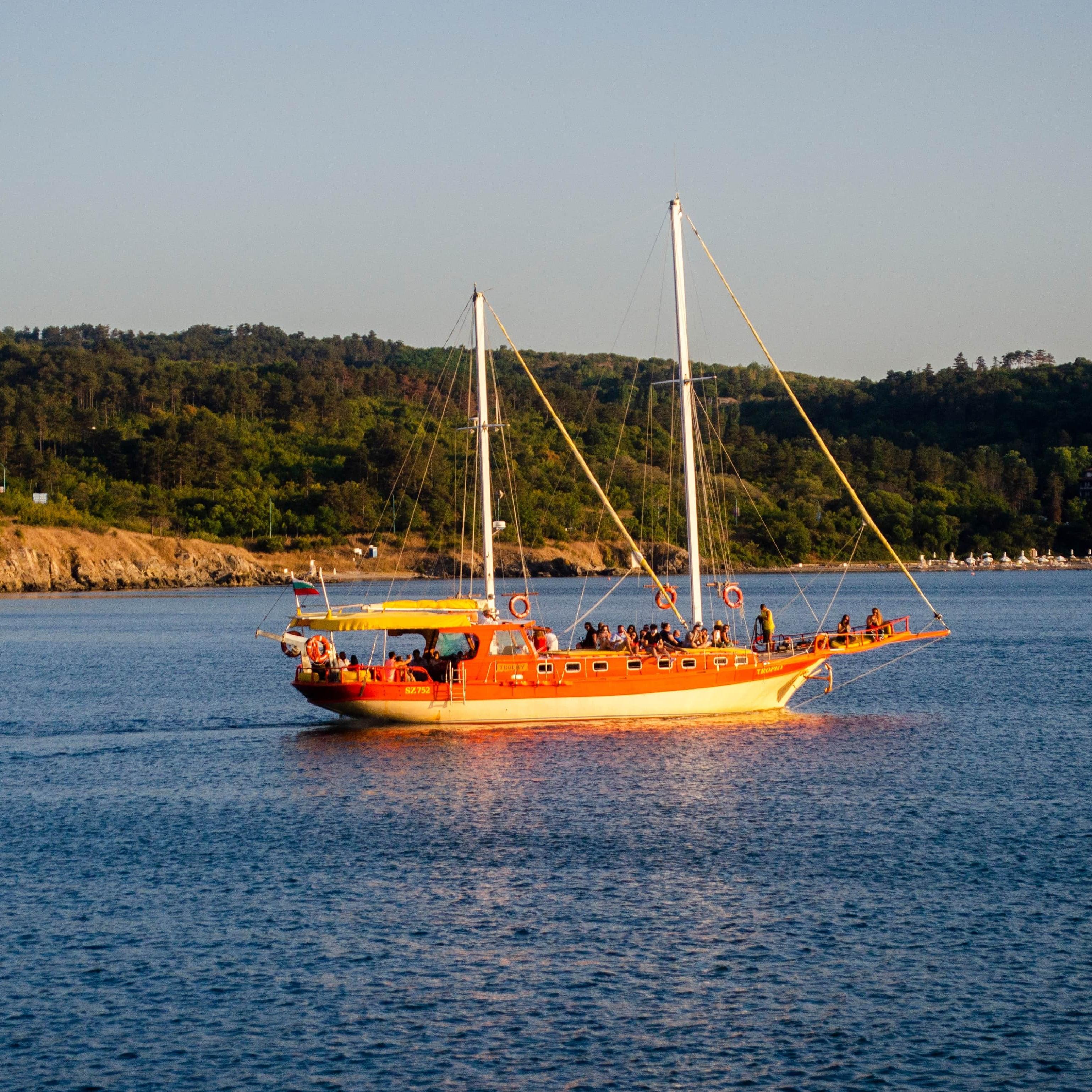 Paradise Bay Yacht Cruise with Swimming