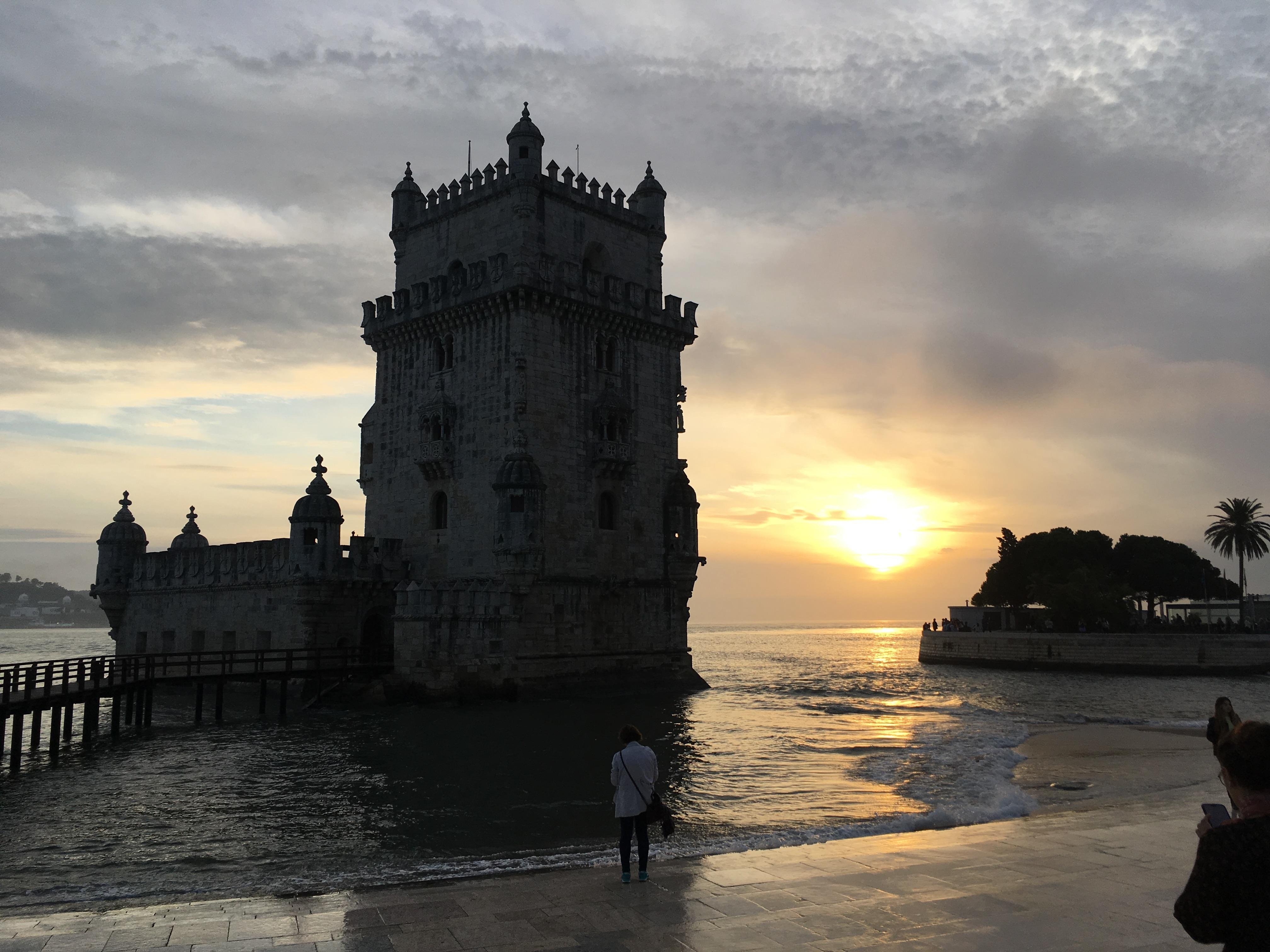 Belém Walking Tour with Jerónimos Monastery Entry