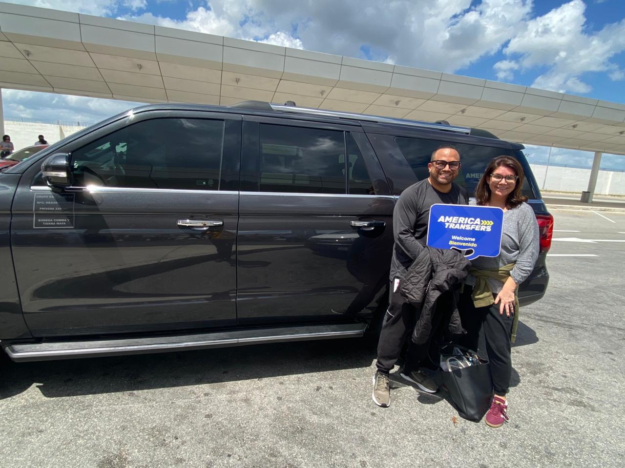 Cancun Private Luxury Airport Transfer (One-Way or Roundtrip)