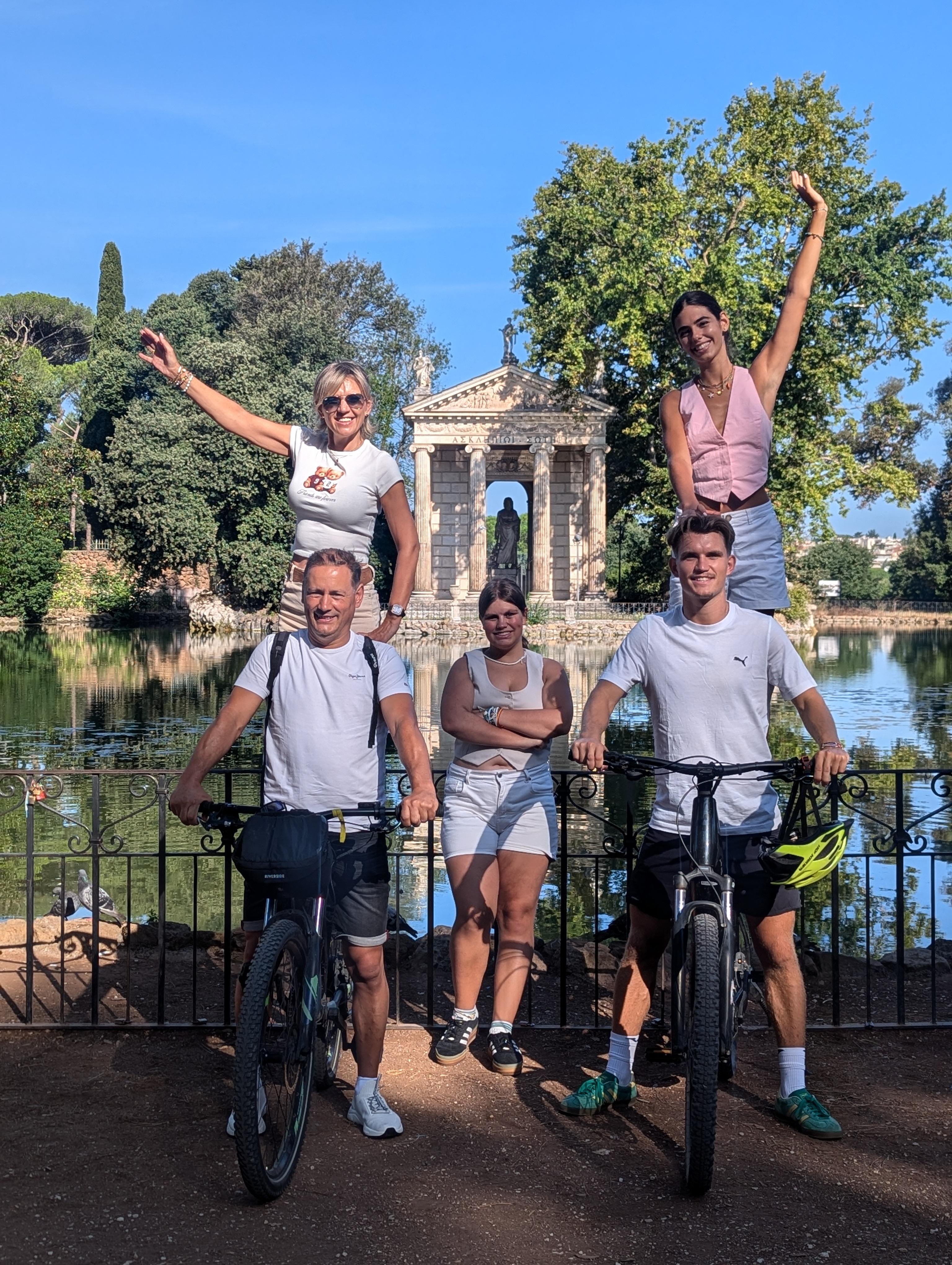 Villa Borghese bike tour Rome park cycling Pincio terrace — image 1