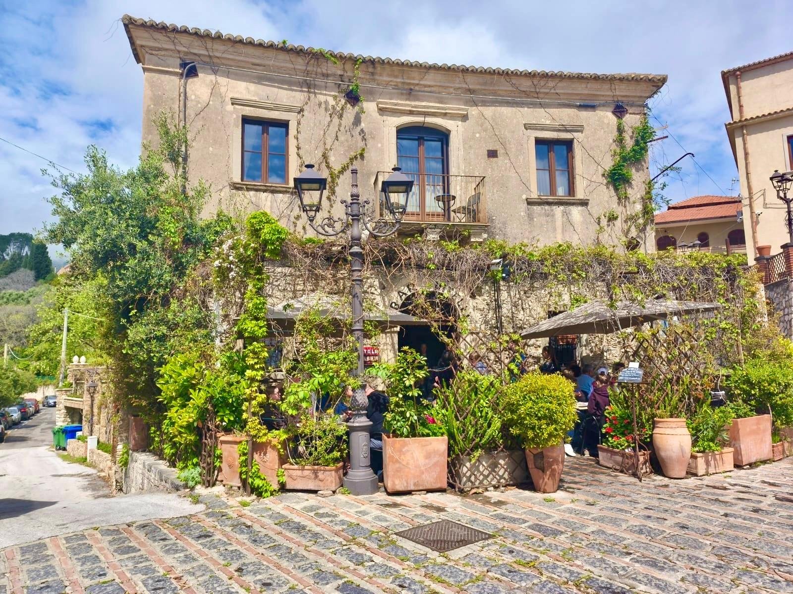 The Godfather saga tour with the Castello degli Schiavi visit and Savoca - Sicily (5 of 24)