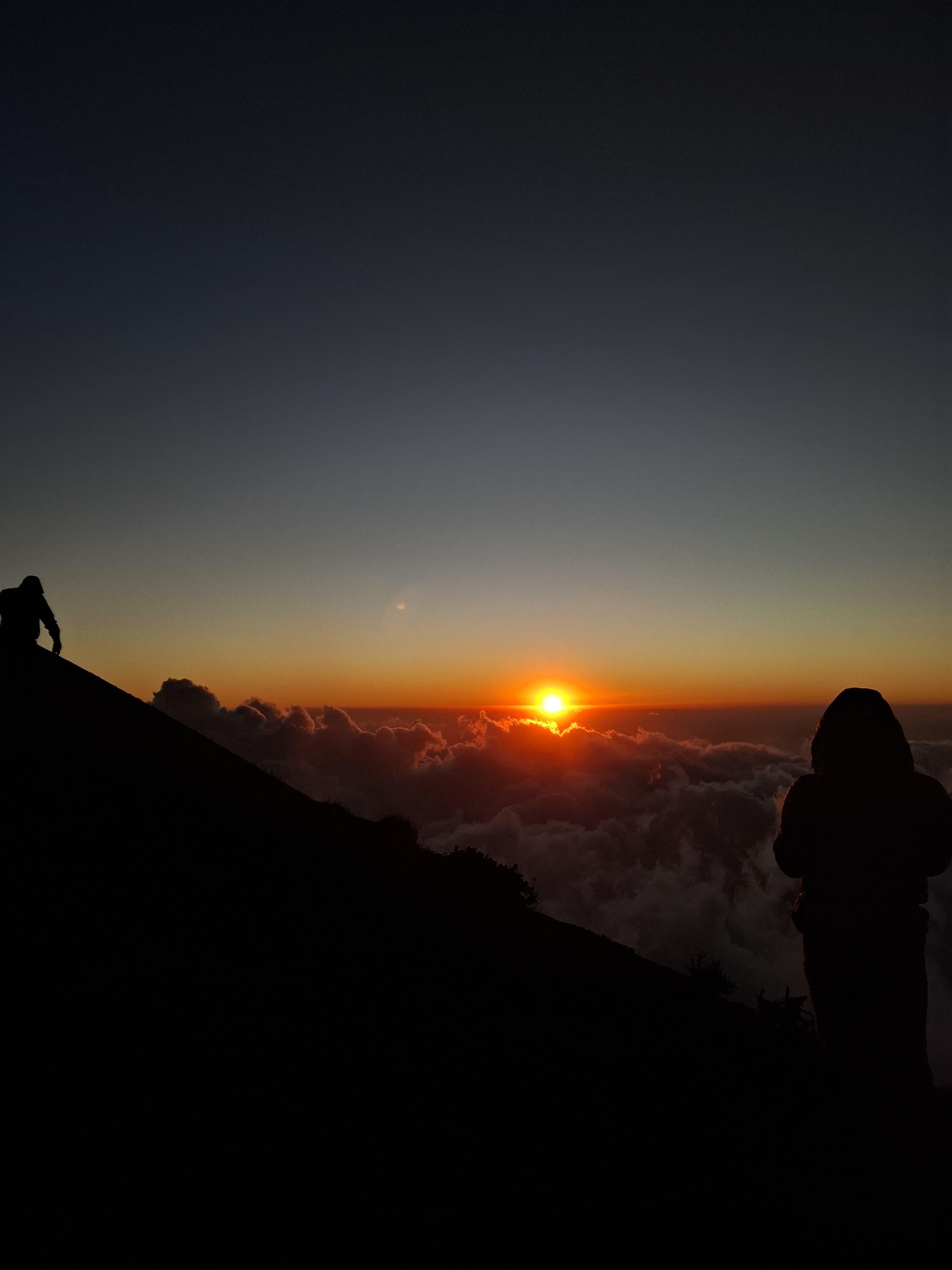 Santa Ana Volcano Sunrise Hike & Lake Coatepeque Day Tour
