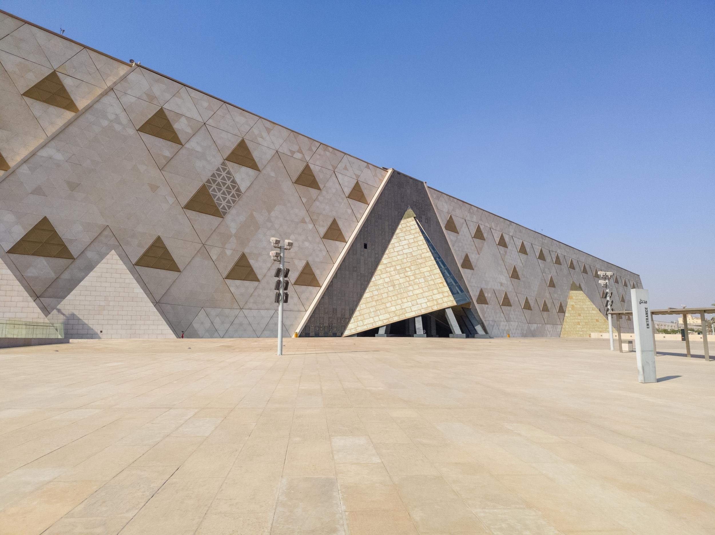 Private Giza Pyramids & Grand Egyptian Museum Explorer