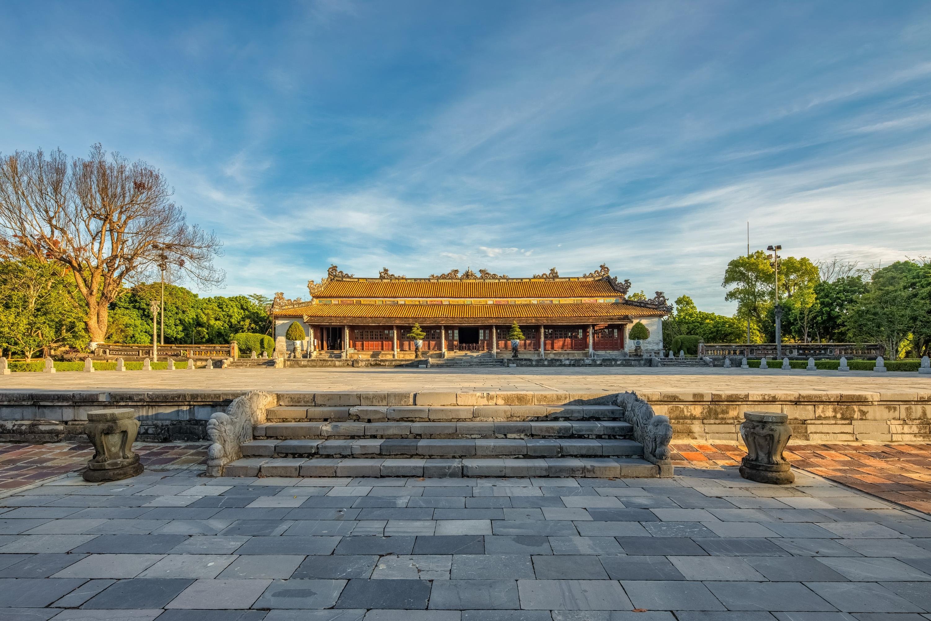 Private Guided Walking Tour: Hue Imperial Citadel