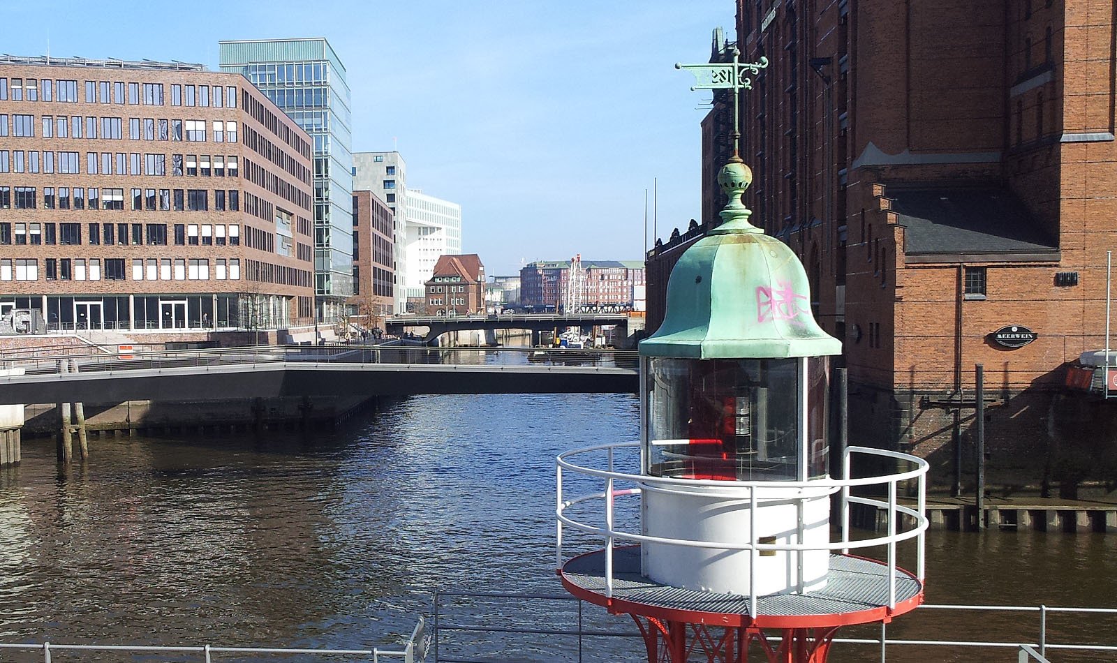 Hamburg: Speicherstadt and HafenCity Guided Tour