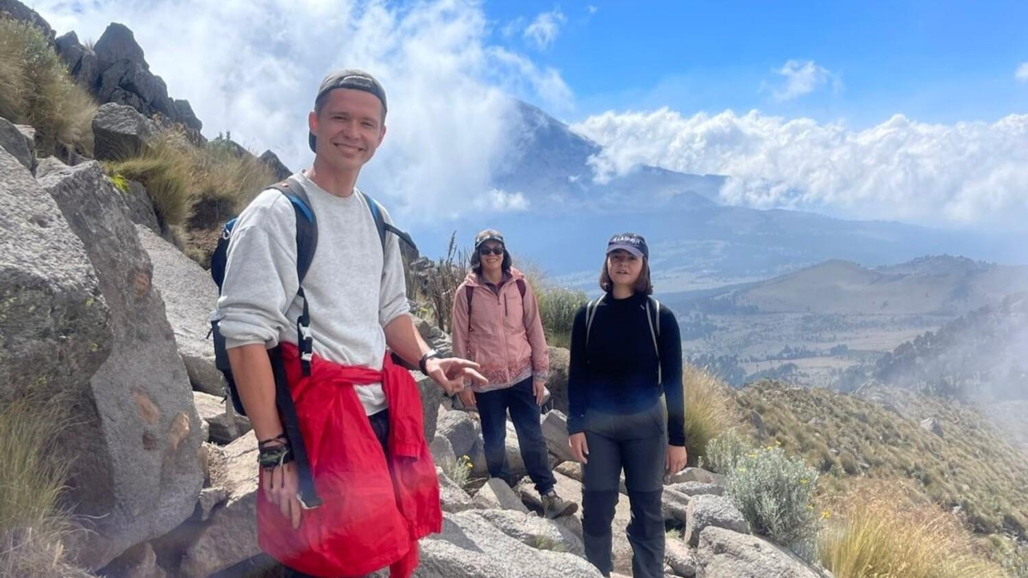 Iztaccíhuatl Volcano Trek with Expert Guide
