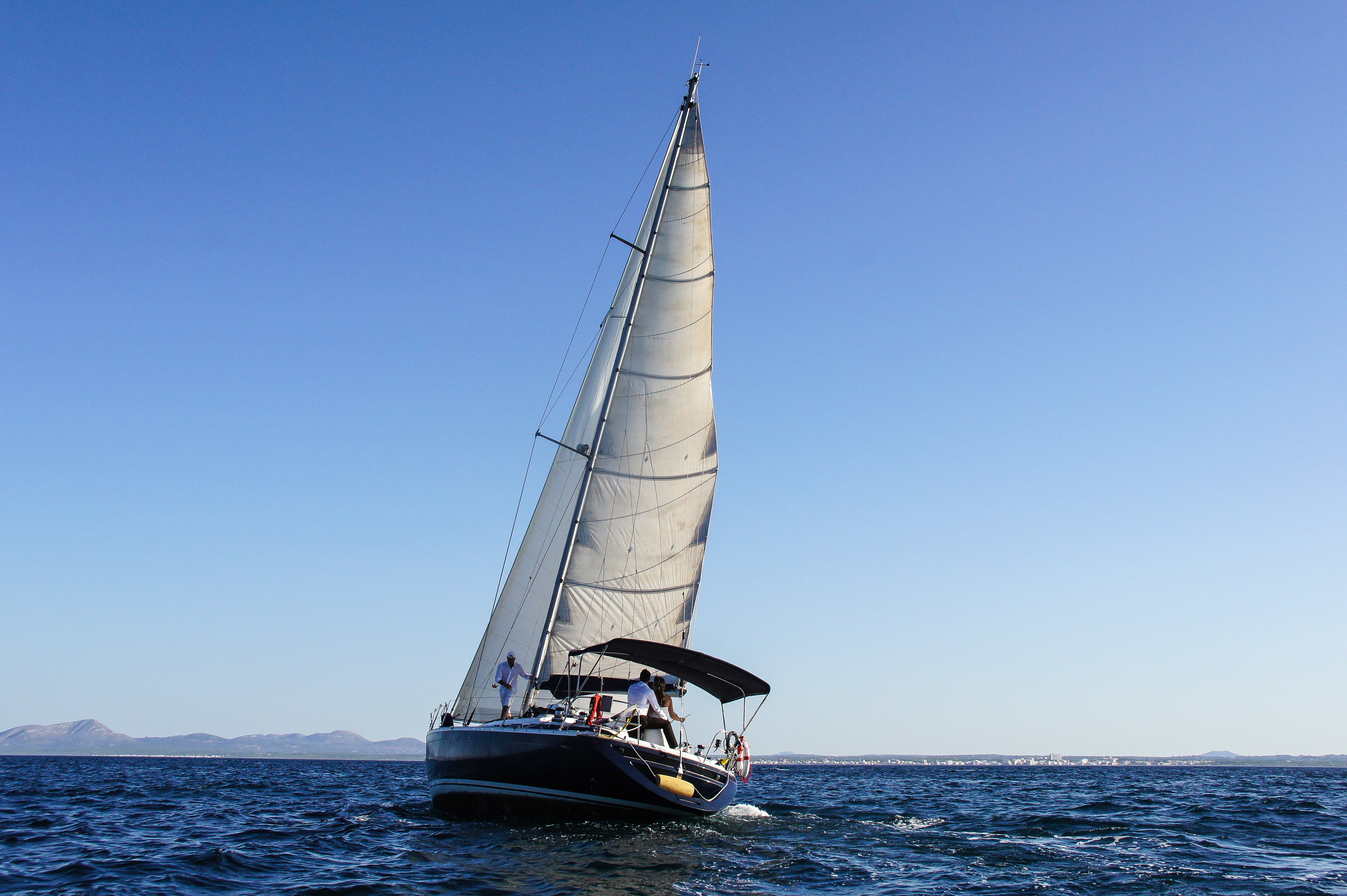 Alcudia Bay Sailing Experience with Tapas & Wine