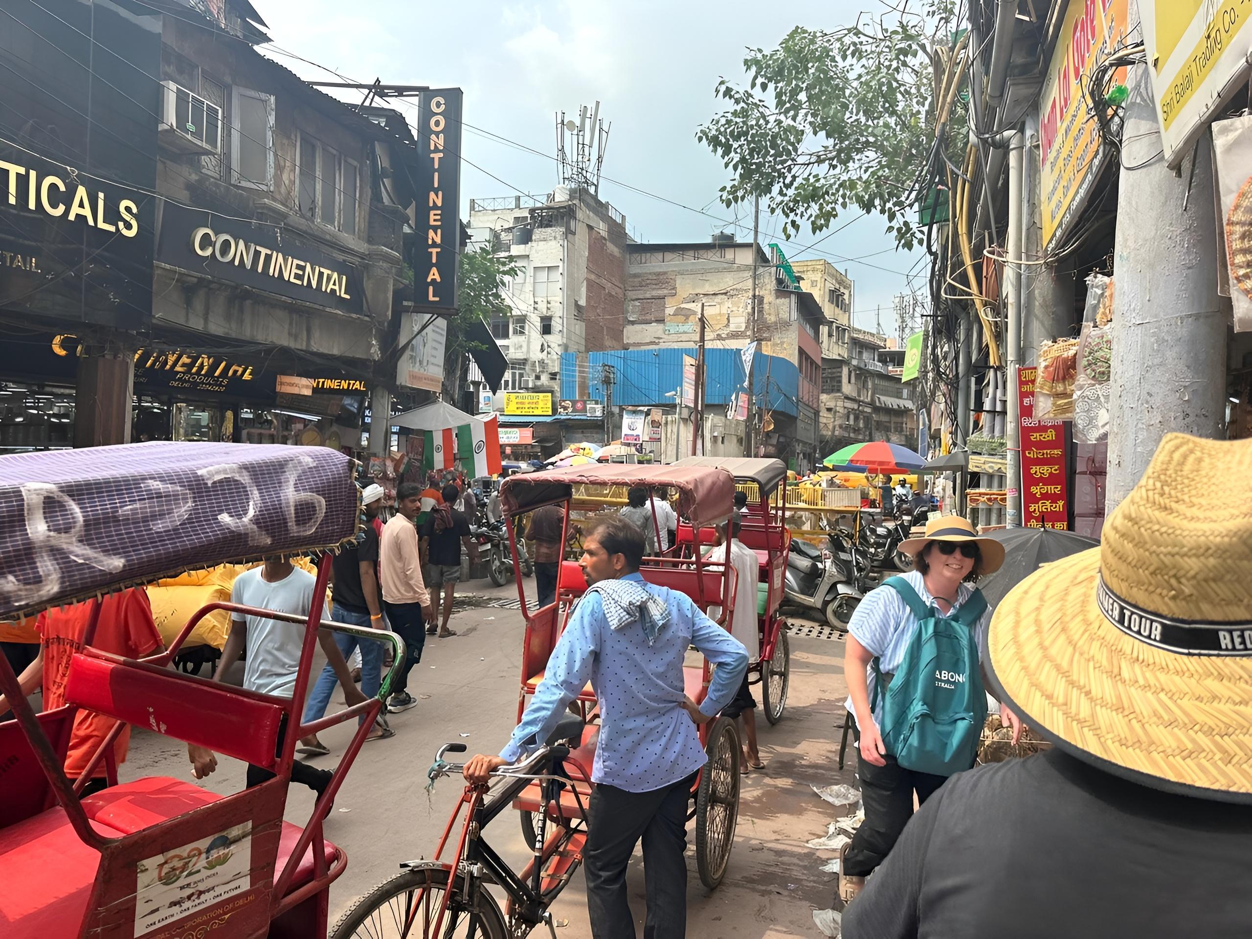 Old Delhi Evening Food Walk with Tuk Tuk & Spice Market