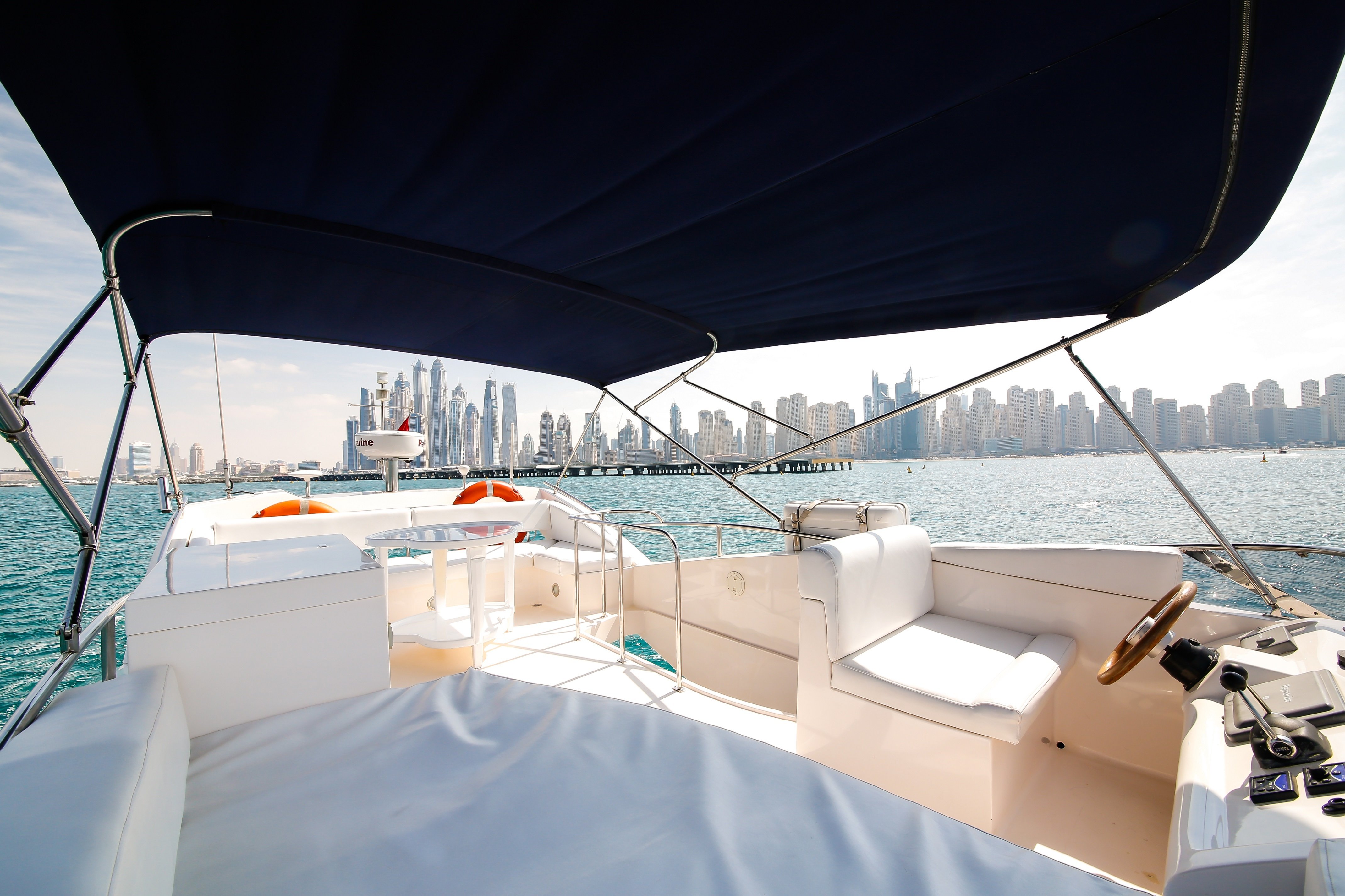 Dubai Luxury Yacht Cruise: Palm Jumeirah & Burj Al Arab