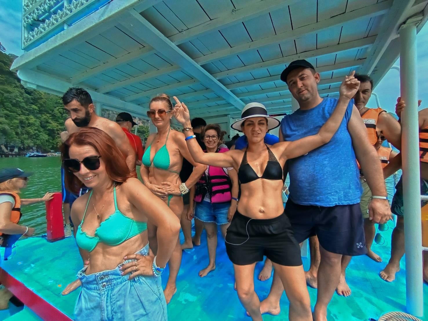 James Bond Island & Sea Cave Canoe Adventure by Big Boat – Phang Nga Bay