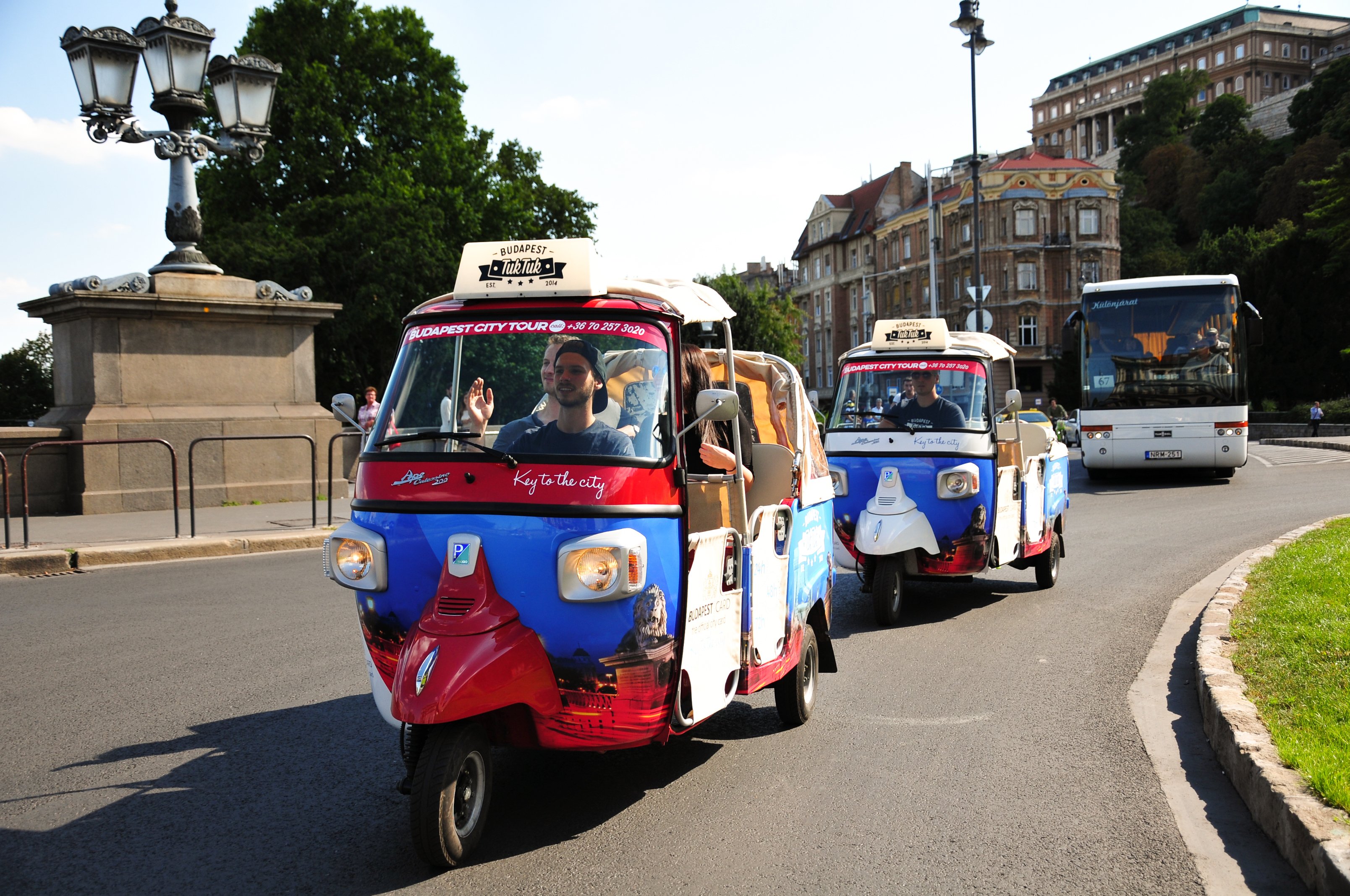 Private Tuk-Tuk Tour: Budapest Highlights & Hidden Gems
