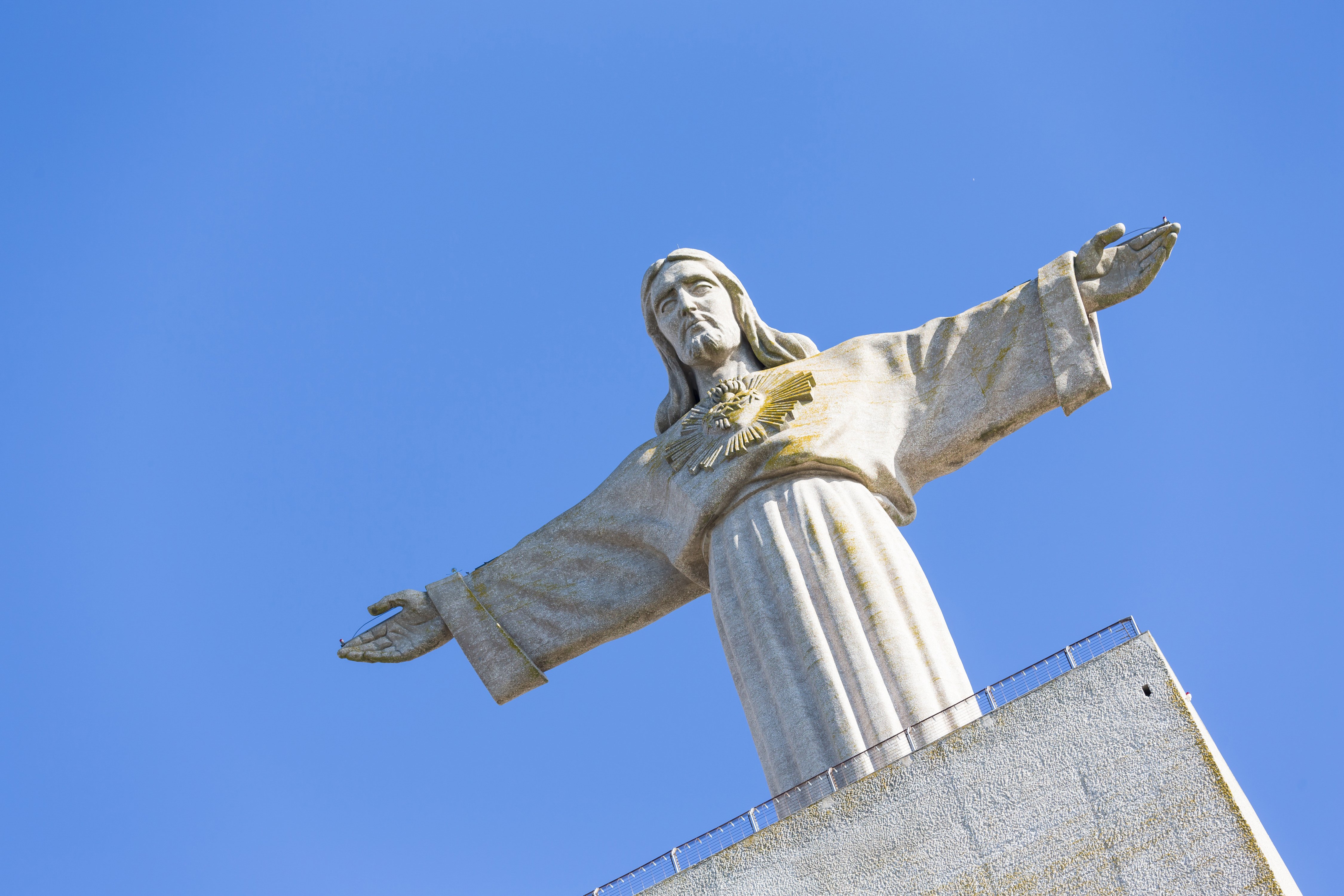 Lisbon Boat & Hop-on Hop-off Bus Pass (48 Hours)
