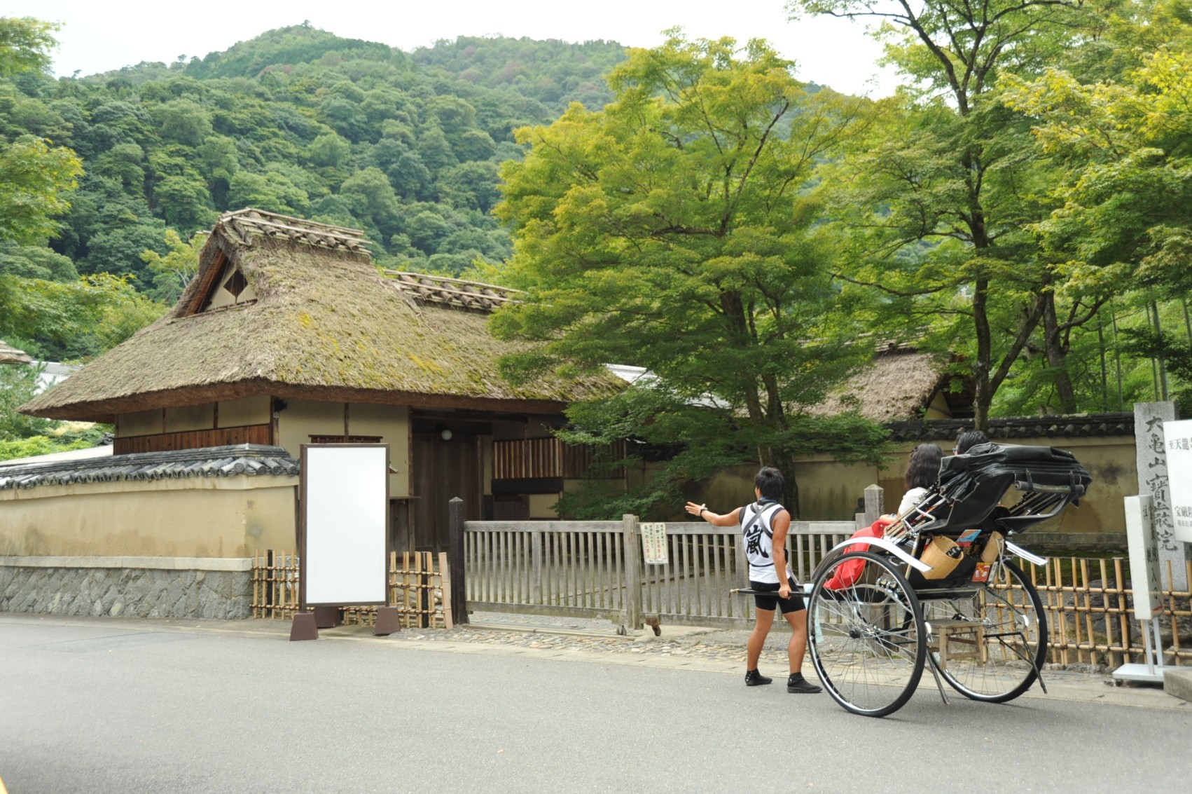 京都：嵐山人力車＆竹林の小径 プライベートツアー