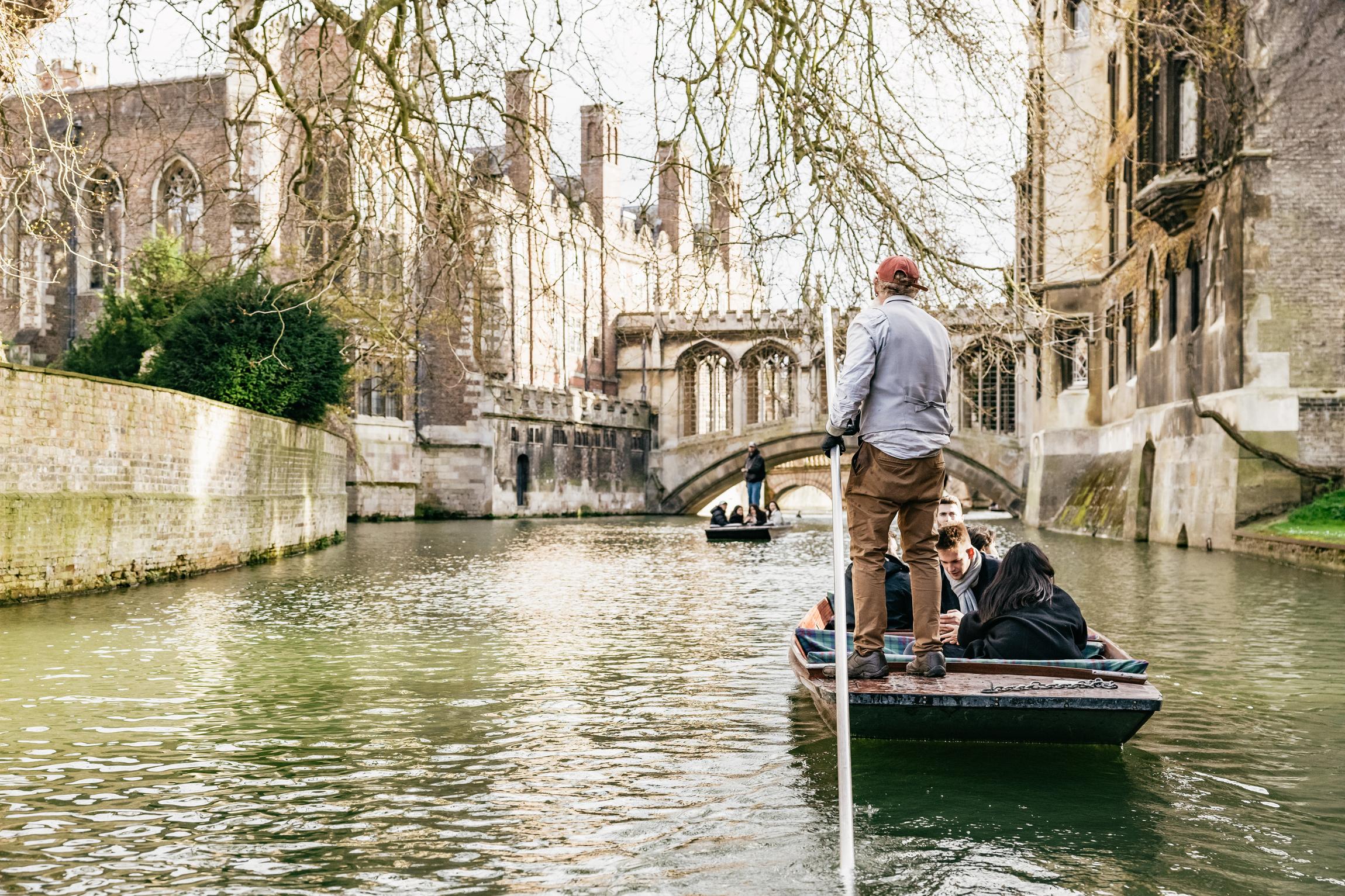 Punting tour in Cambridge — image 7