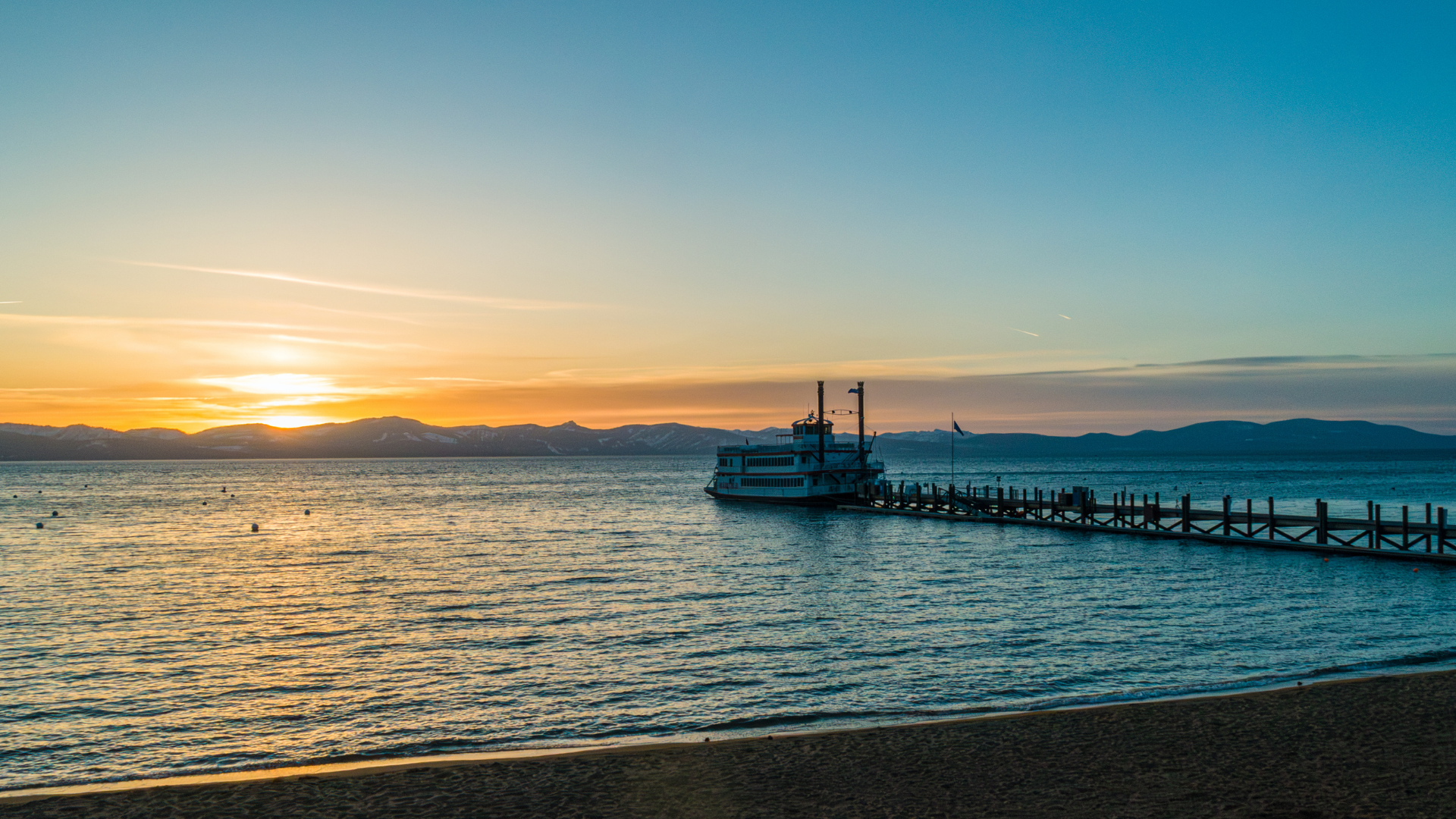 M.S. Dixie II Sunset Dinner Cruise on Lake Tahoe