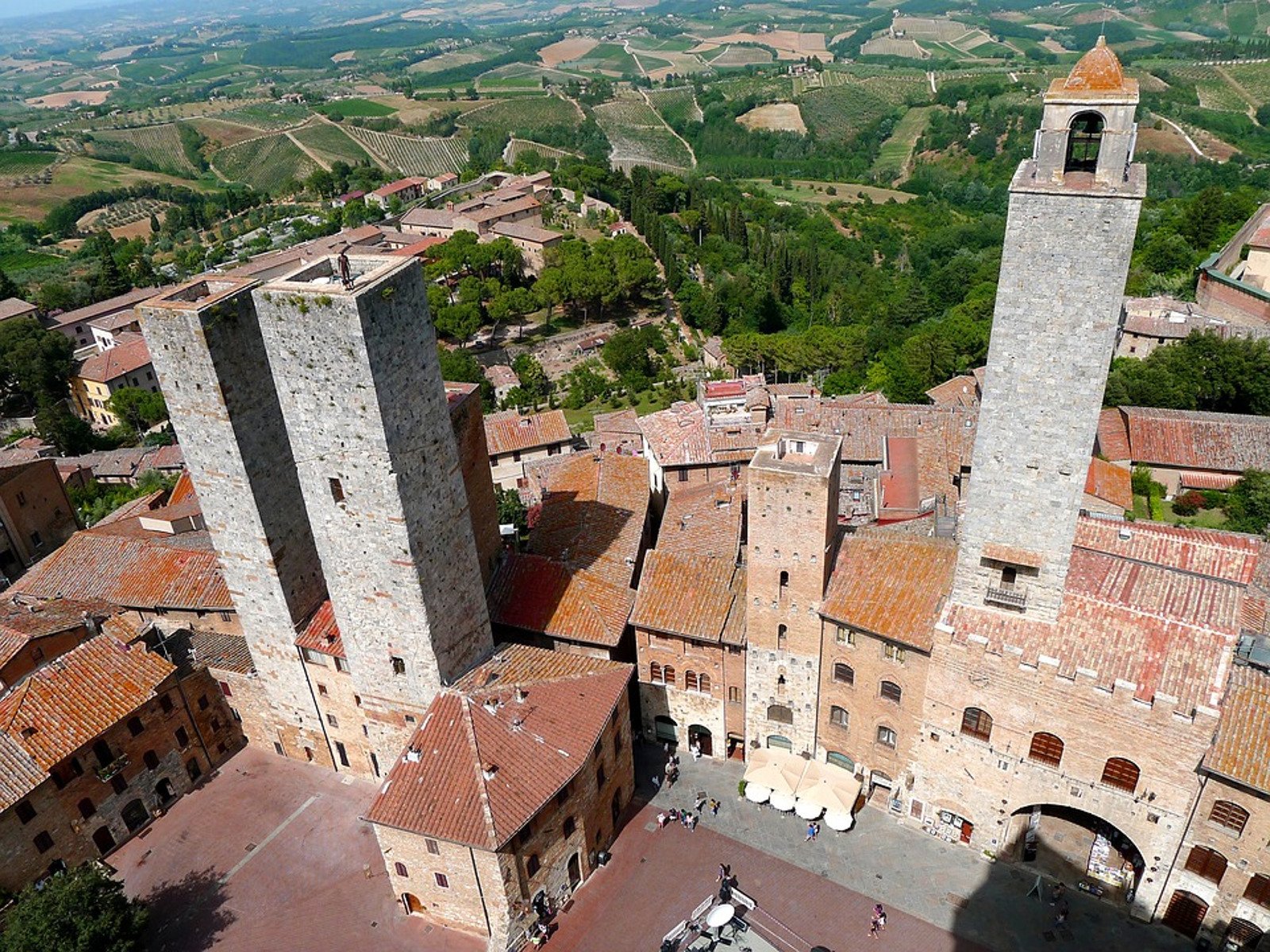 Chianti Countryside & San Gimignano Wine Tour from Florence