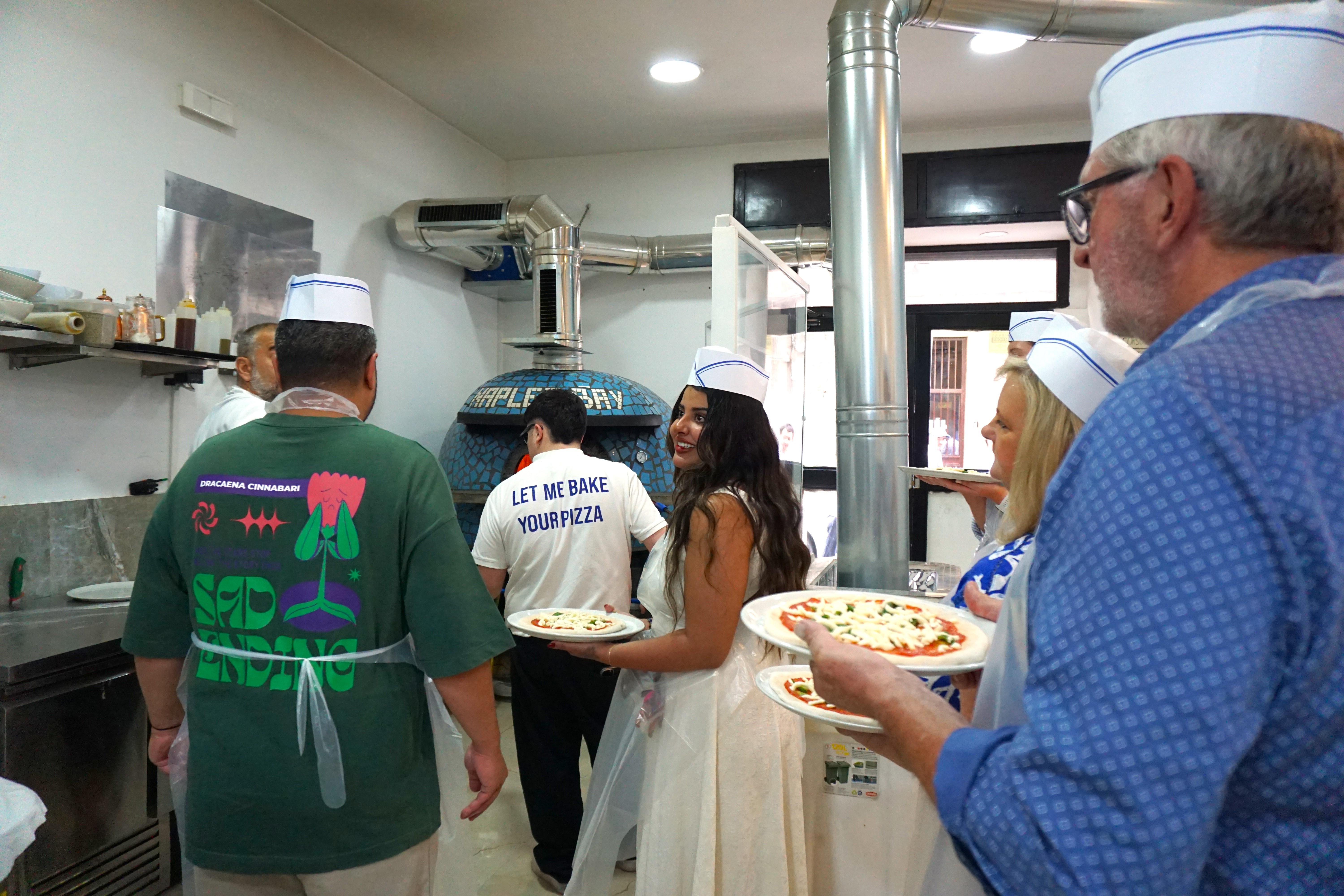 pizza making class in Naples — photo 10