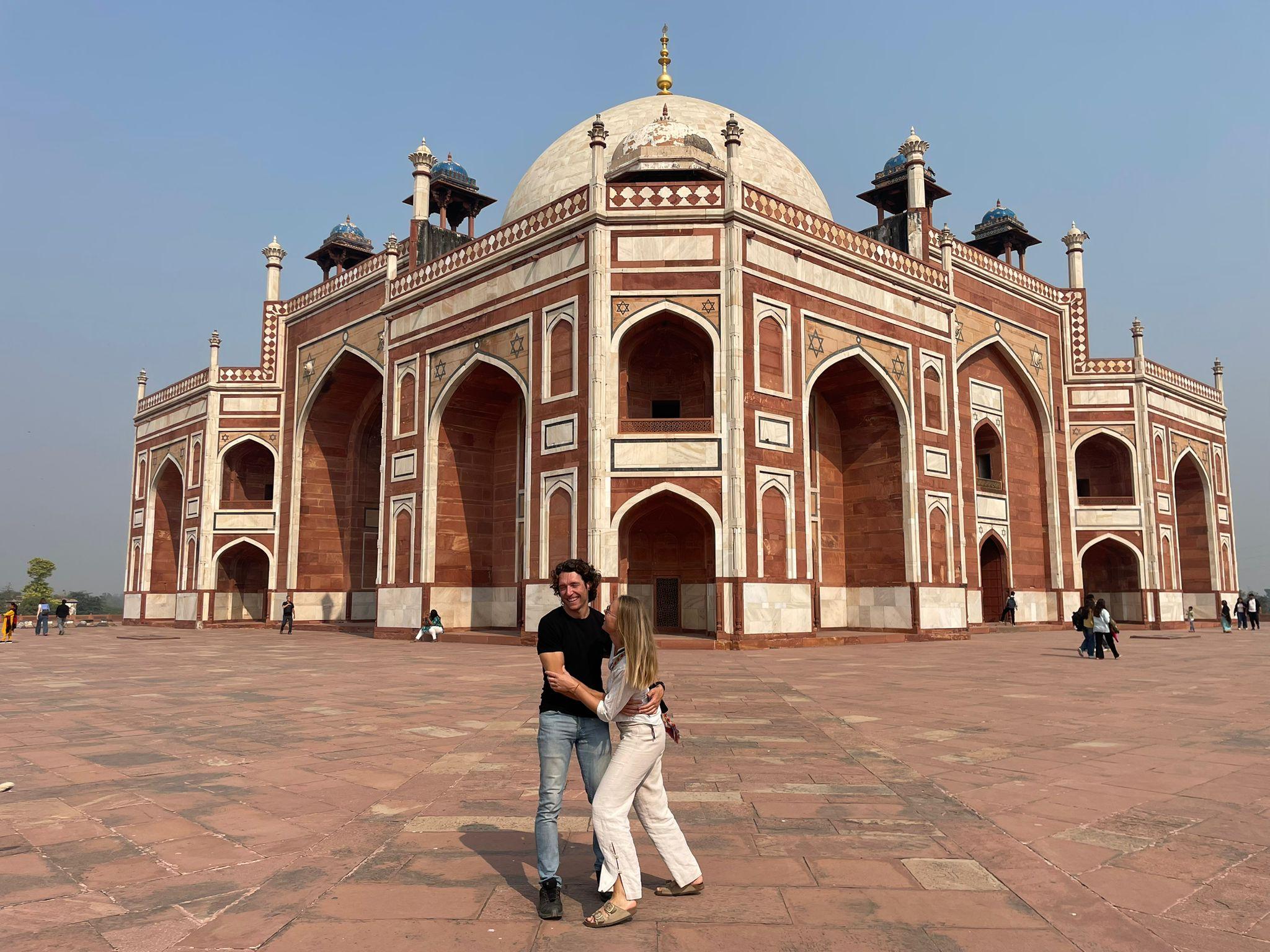 Delhi: Humayun's Tomb, Isa Khan's Tomb & Sunder Nursery Tour