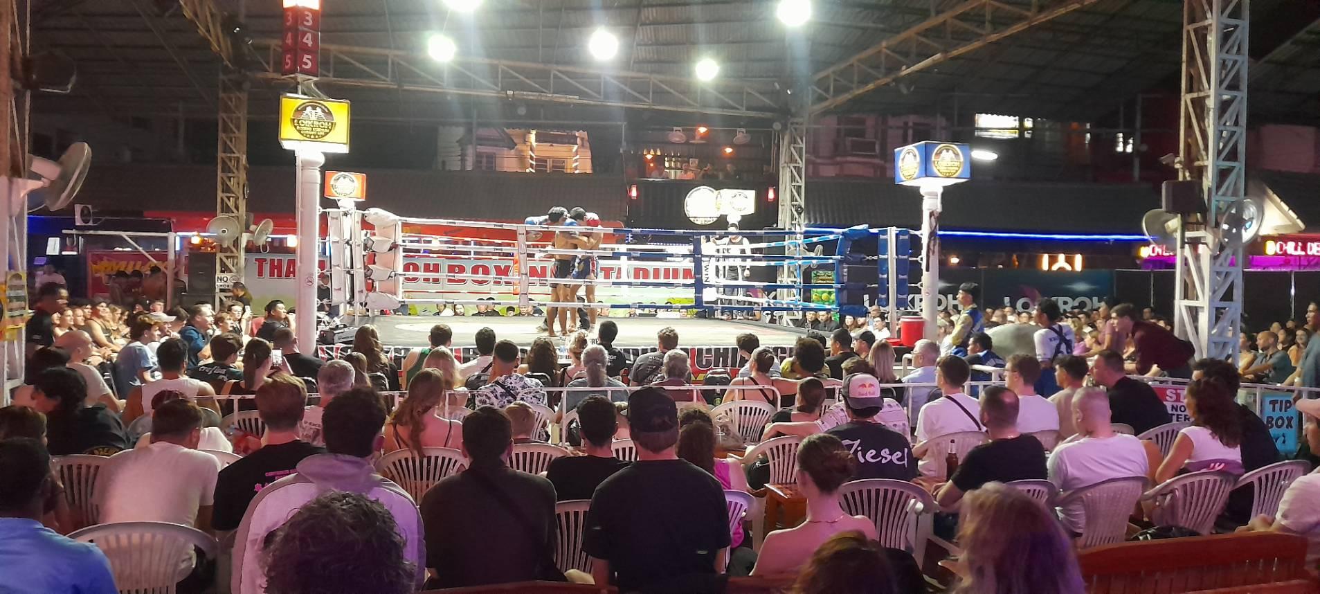 Chiang Mai: Loi Kroh Boxing Stadium Muay Thai Night Ticket