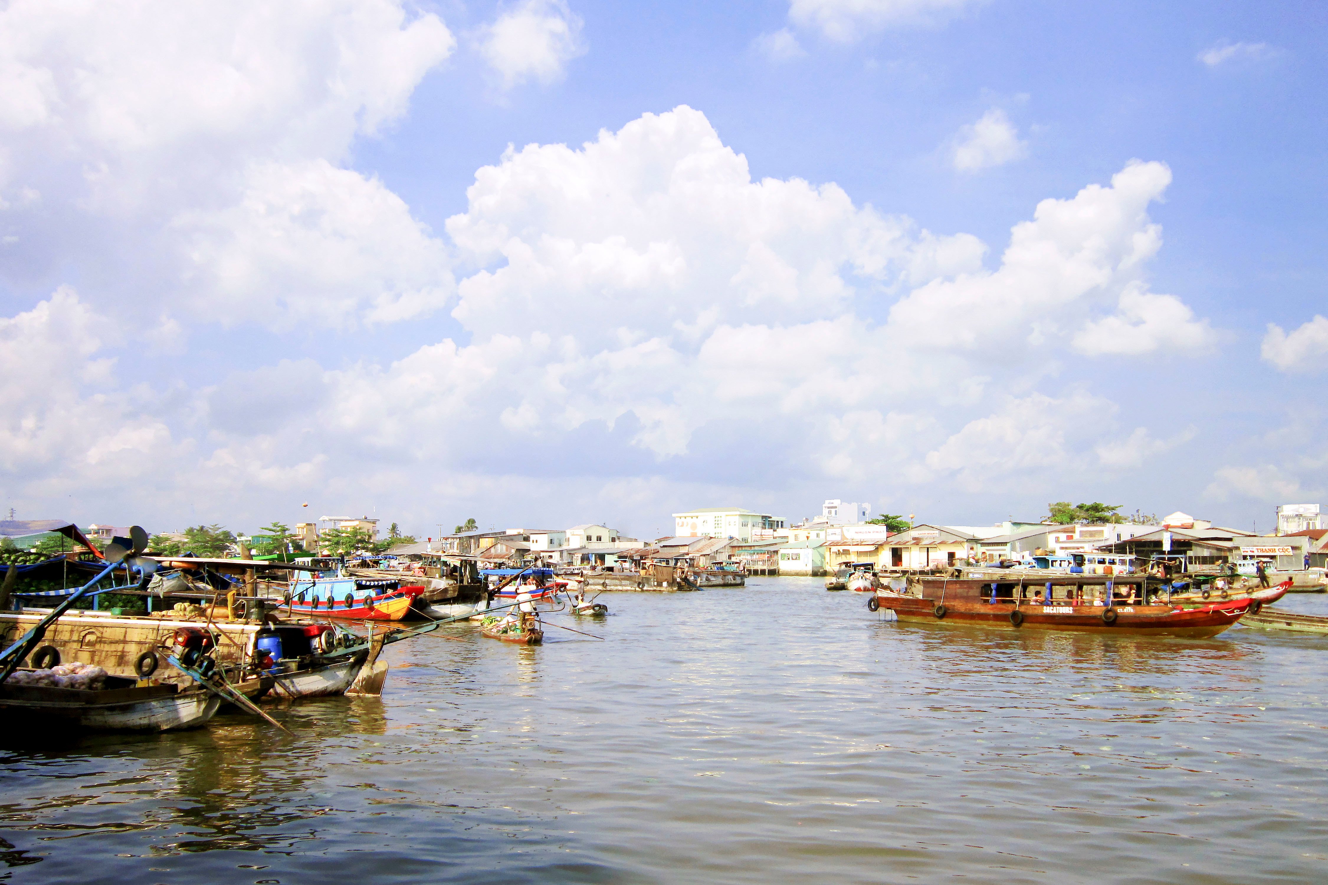 3-Day Mekong Delta Expedition: Ho Chi Minh to Phnom Penh
