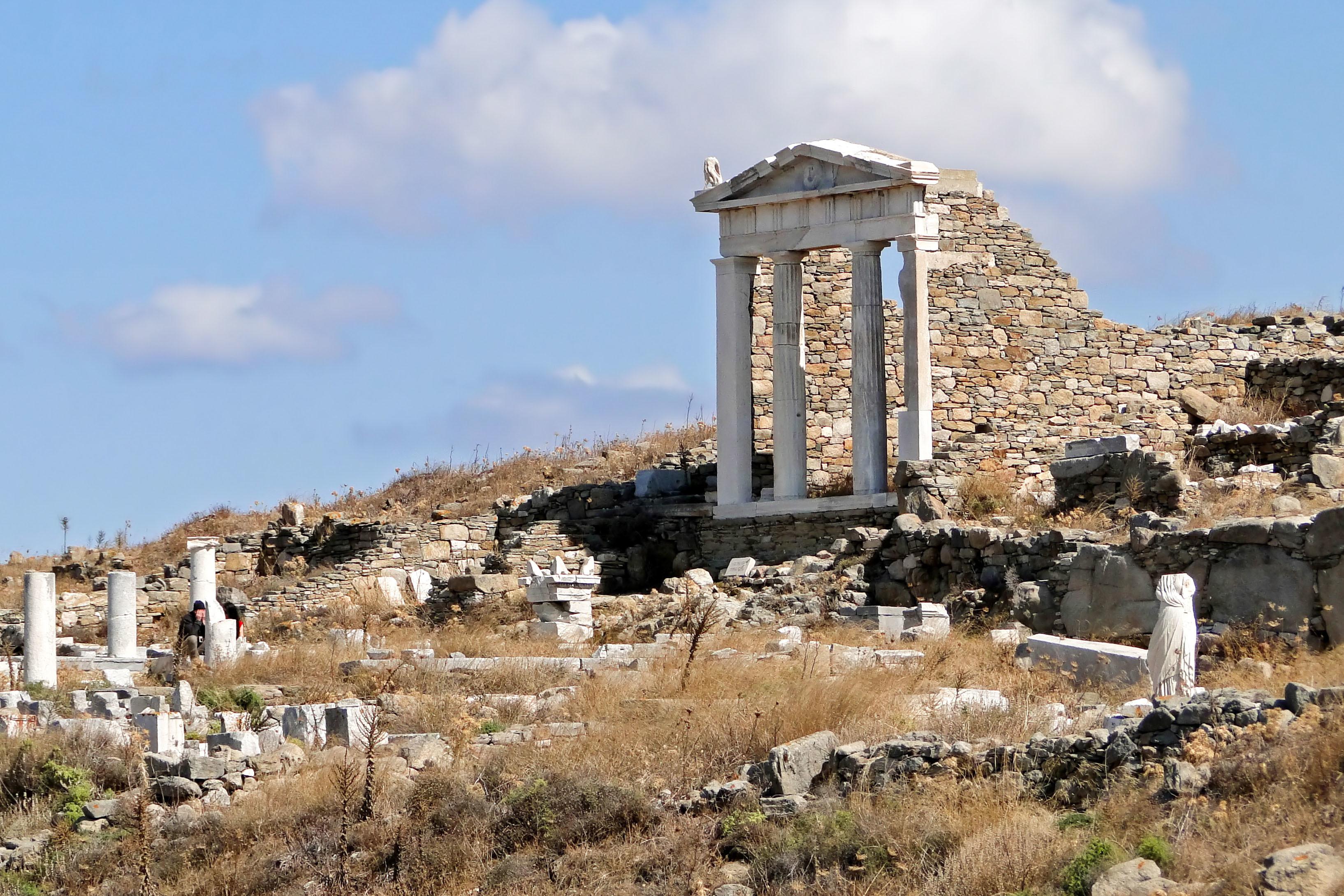 Delos Archaeological Site Guided Tour from Mykonos Port