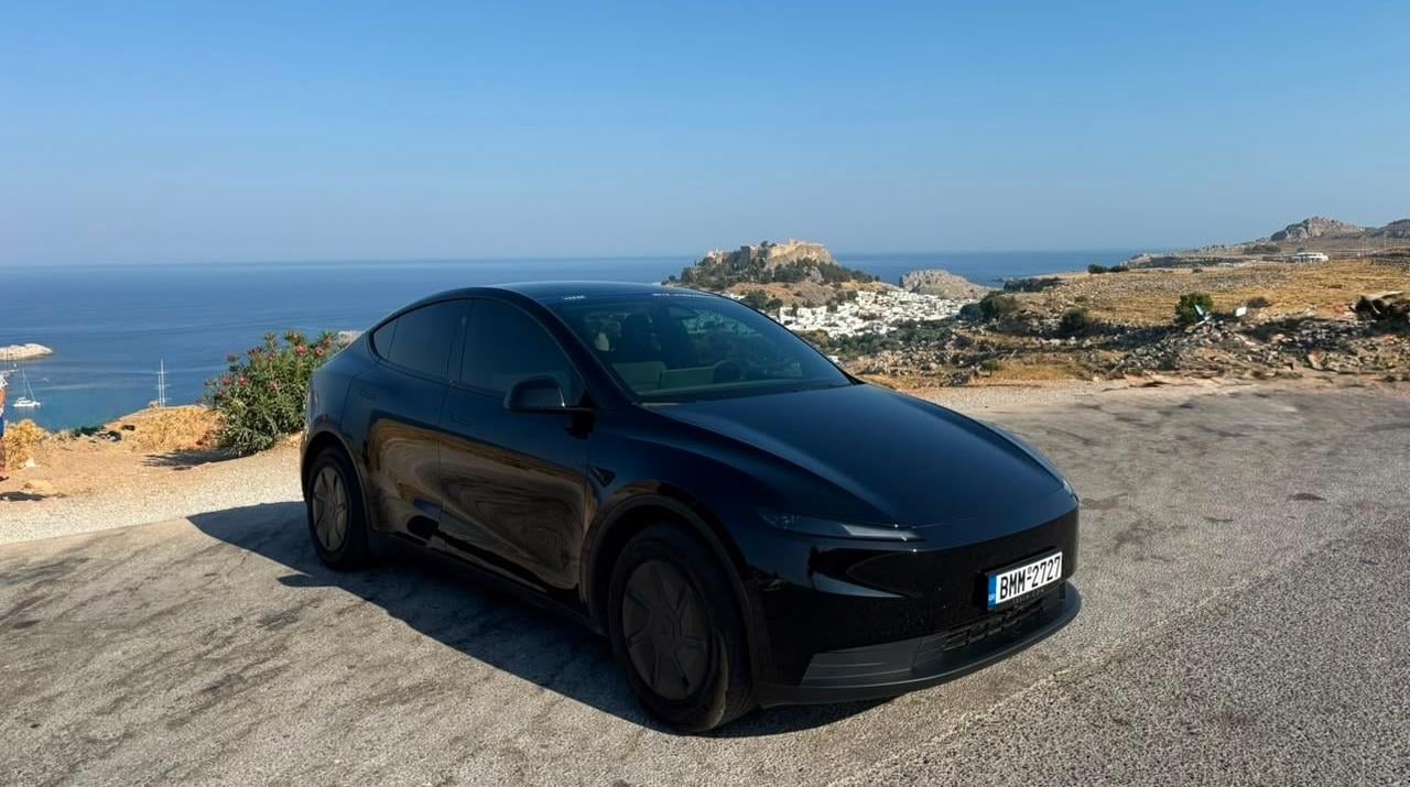 Private Electric Airport Transfer with Island Introduction