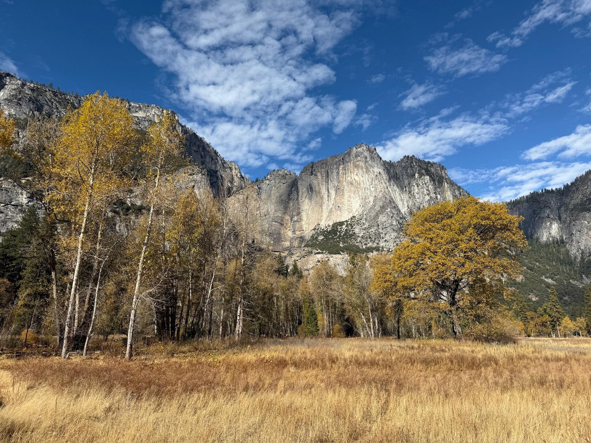 Yosemite National Park granite cliffs and waterfalls seen on a day trip from San Francisco — image 22