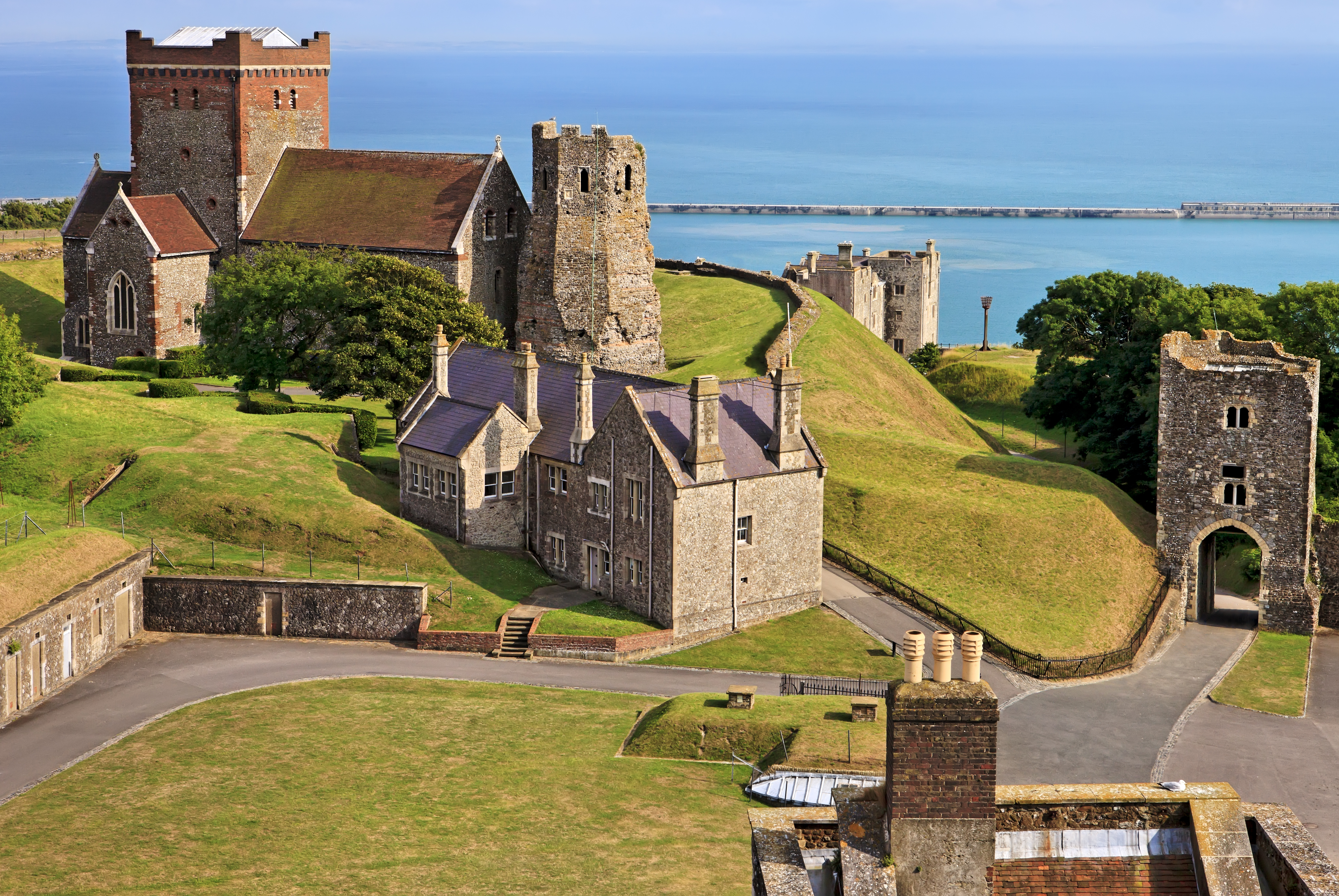 Small Group Kent, Dover & Canterbury Day Trip from London