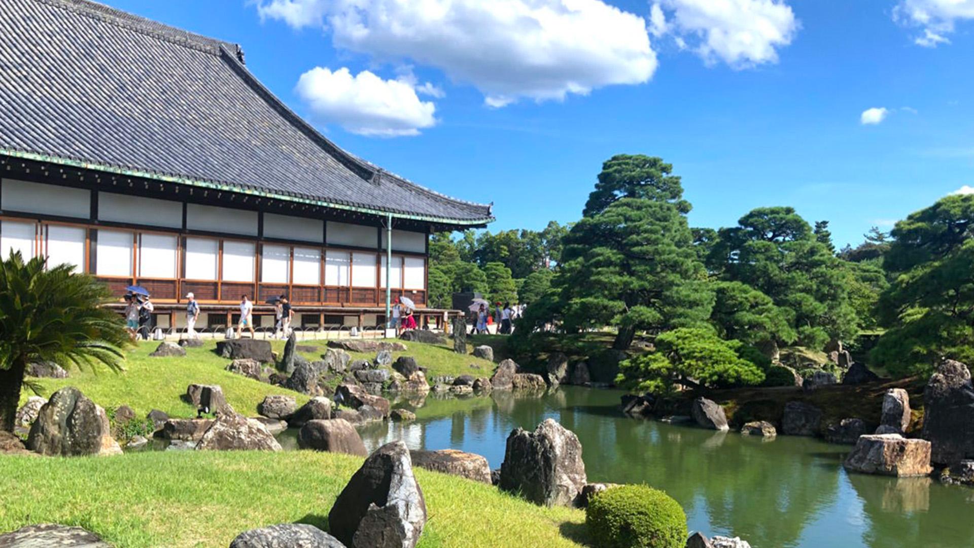Kyoto Nijo Castle: UNESCO World Heritage Small-Group Guided Tour