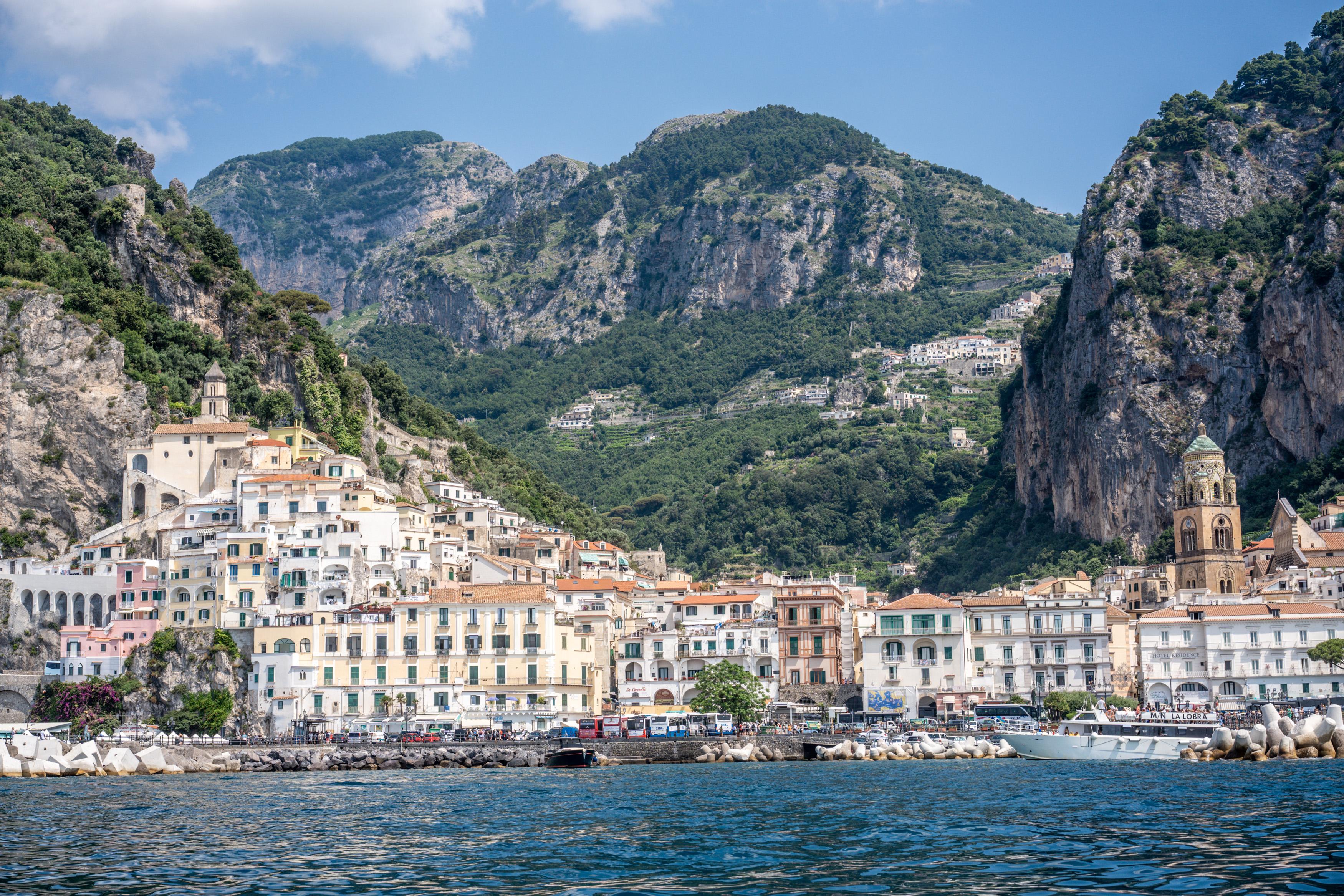 Amalfi Coast Boat Tour: Positano, Amalfi & Li Galli Islands