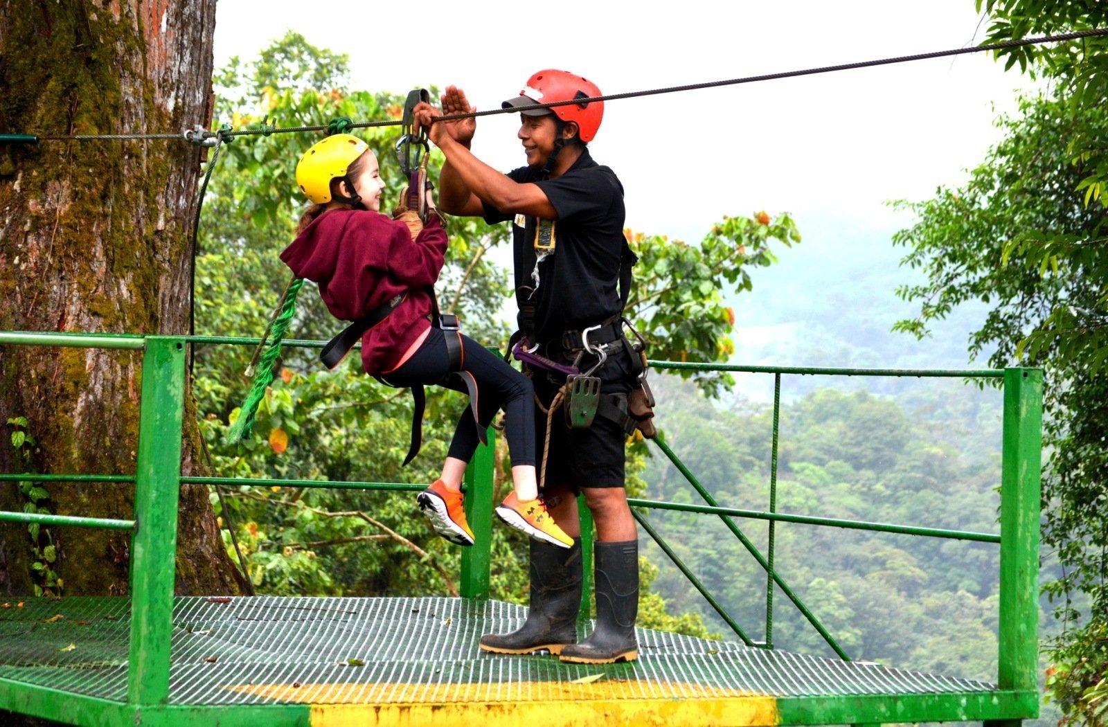 Arenal Volcano, Hot Springs & Zip Line Day Trip from San José