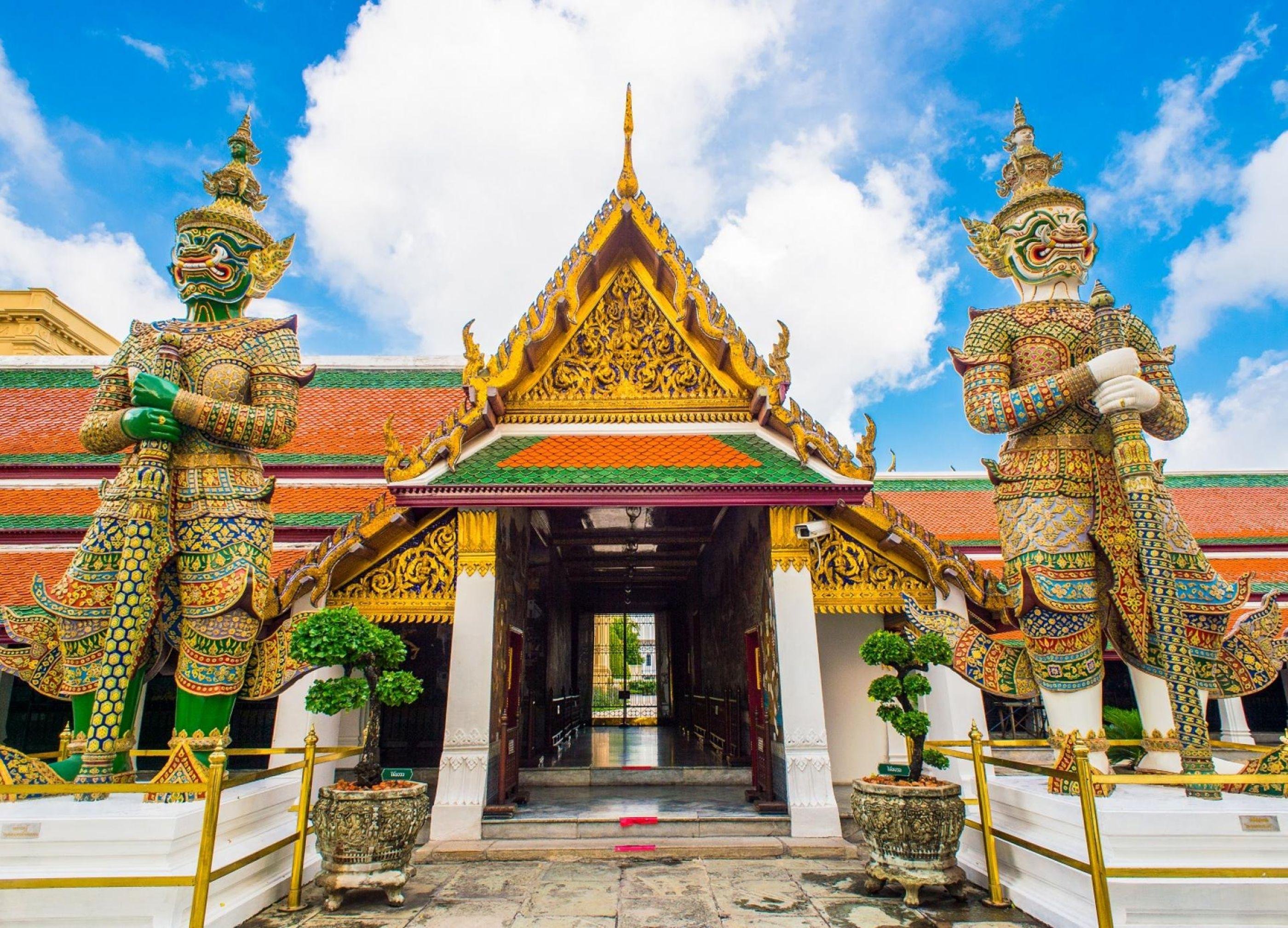 Bangkok Grand Palace & Temples Day Trip from Laem Chabang