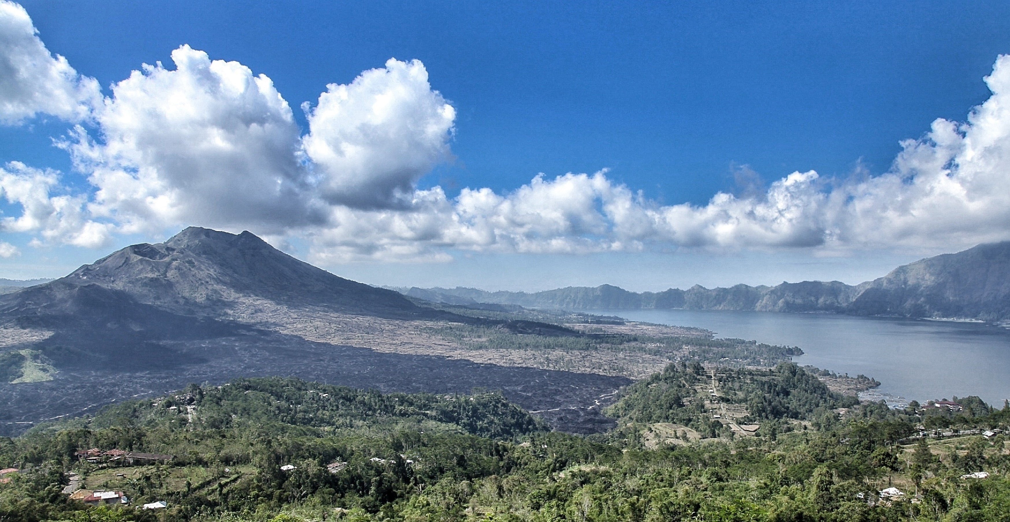 Kintamani Volcano Downhill Cycling with Rice Paddies & Lunch