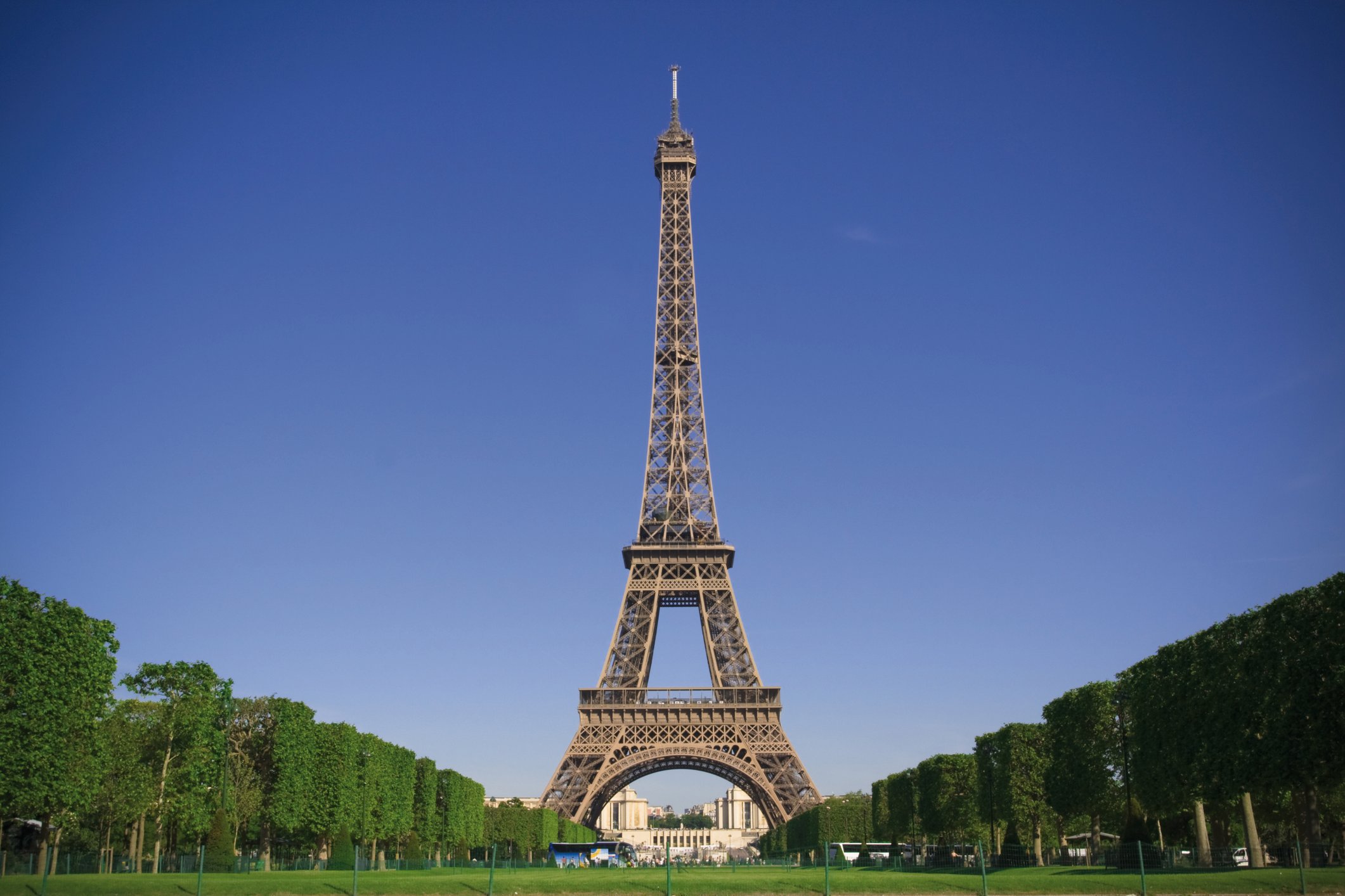 London to Paris Day Trip via Eurostar & Hop-On Hop-Off Bus
