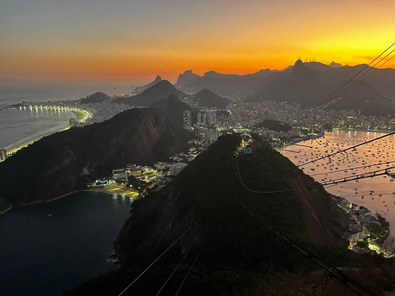 Rio de Janeiro: Sugarloaf Mountain Guided Hike & Rock Climb