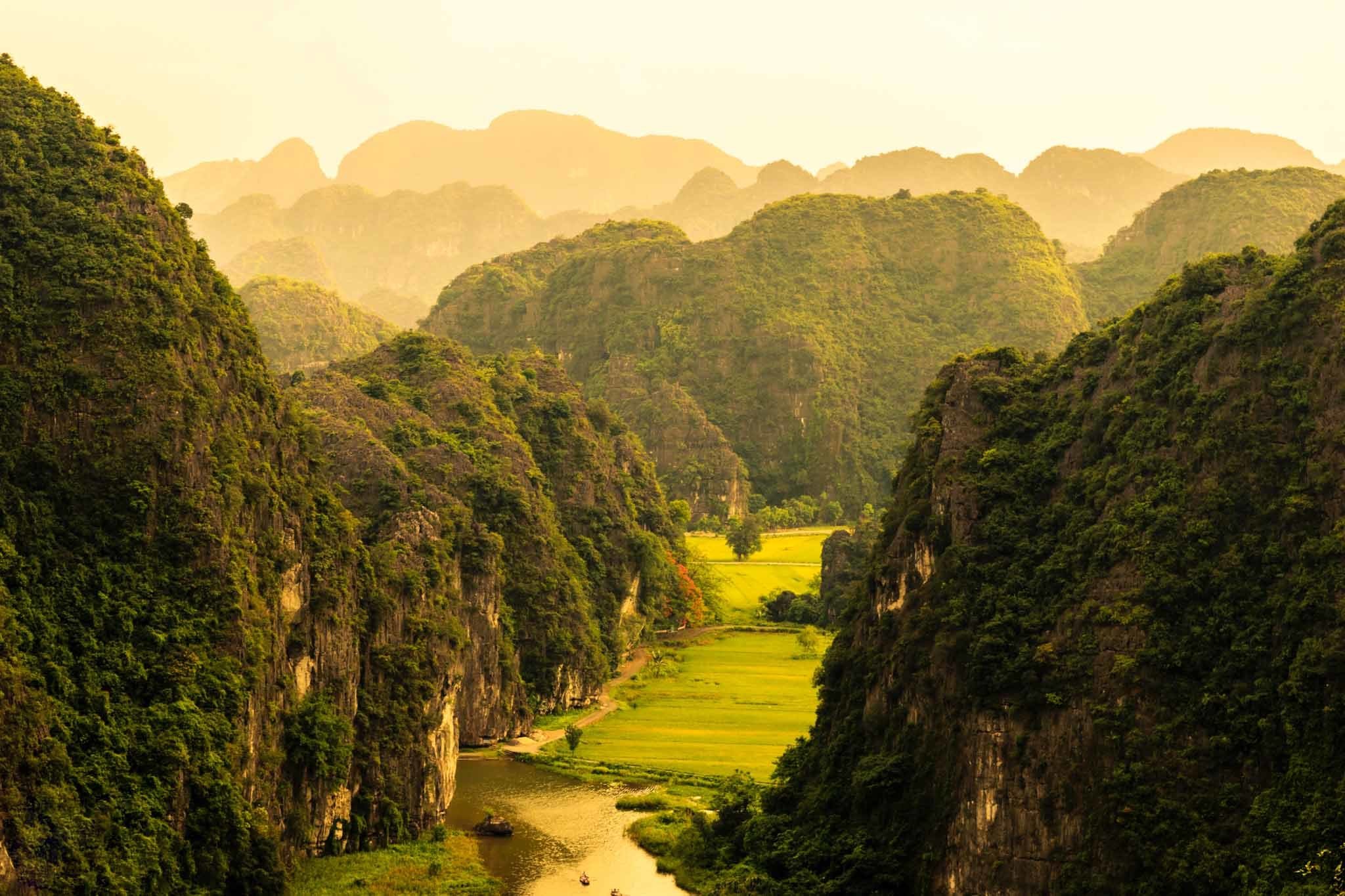 2-Day Ninh Binh Escape from Hanoi: Caves, Cycling & Culture
