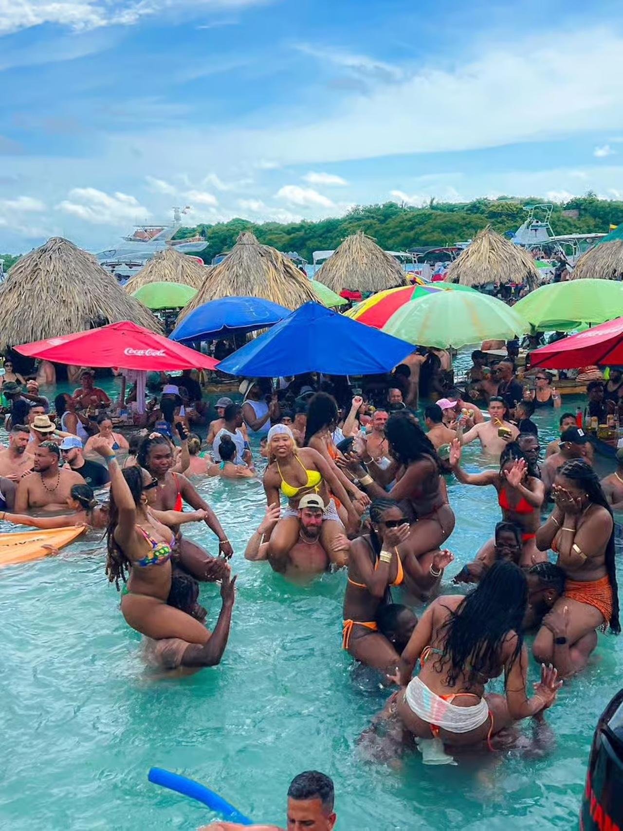 Rosario Islands Party Boat with DJ & Beach Club